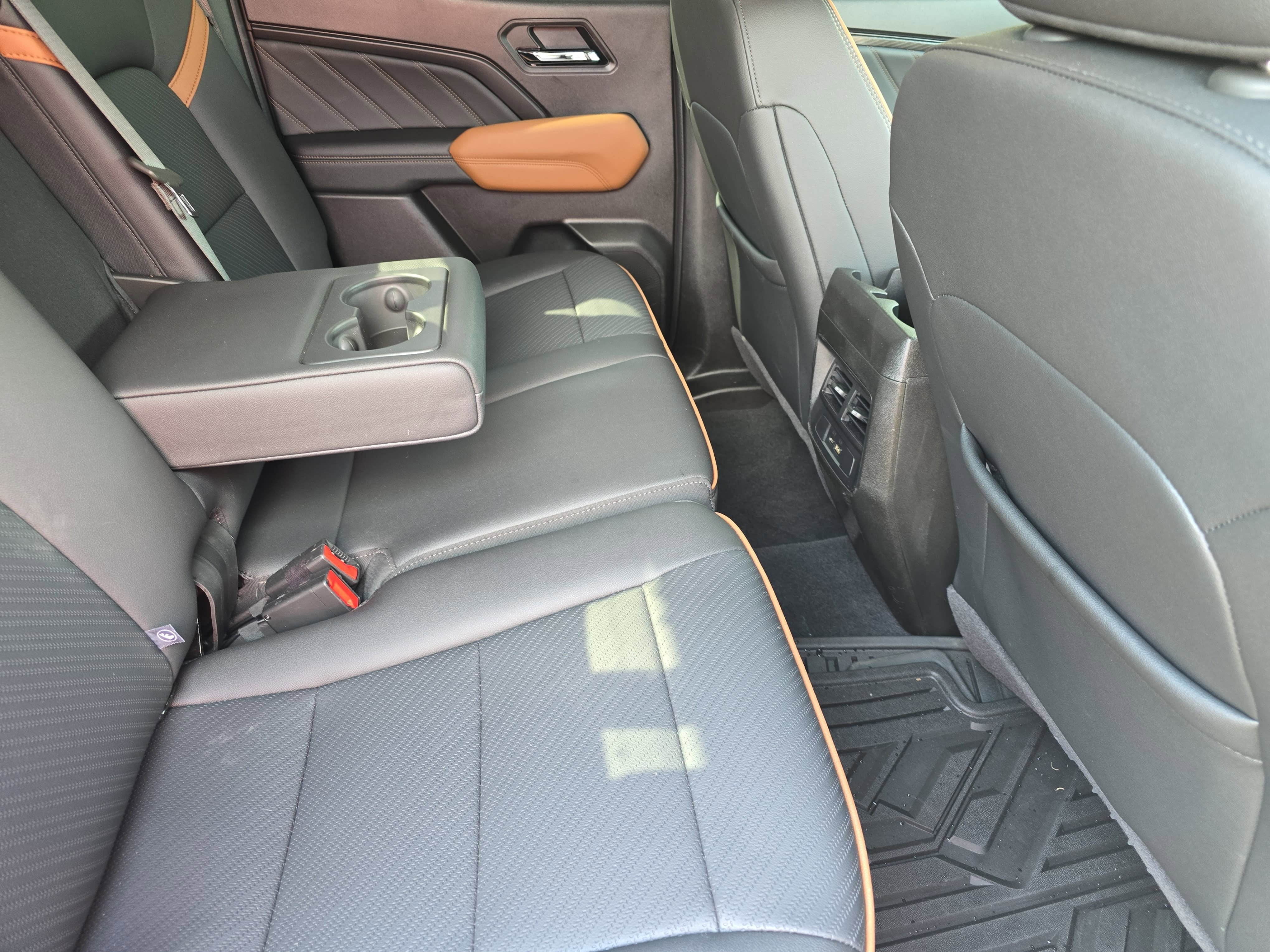 2025 GMC Canyon 4WD AT4