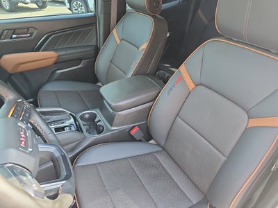 2025 GMC Canyon 4WD AT4