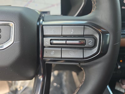 2025 GMC Canyon 4WD AT4