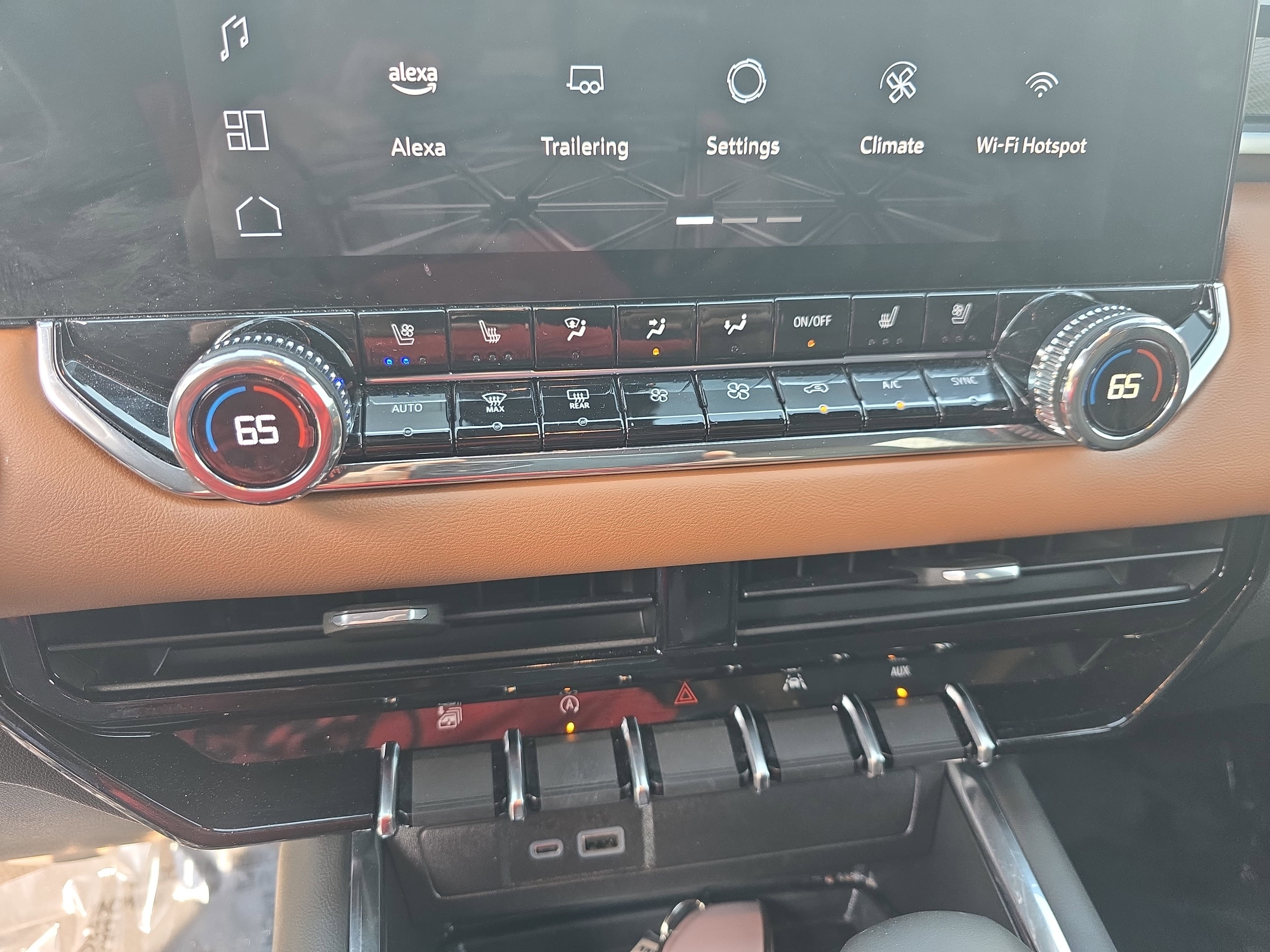 2025 GMC Canyon 4WD AT4