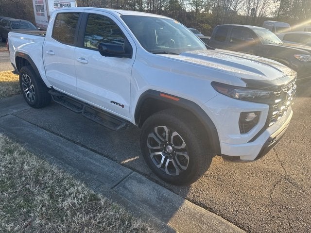 2024 GMC Canyon 4WD AT4