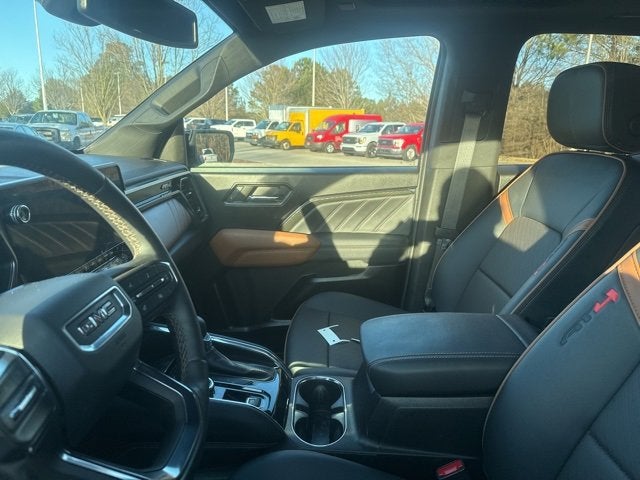 2024 GMC Canyon 4WD AT4