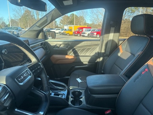 2024 GMC Canyon 4WD AT4