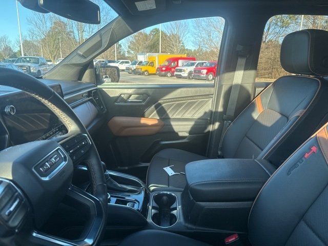 2024 GMC Canyon 4WD AT4