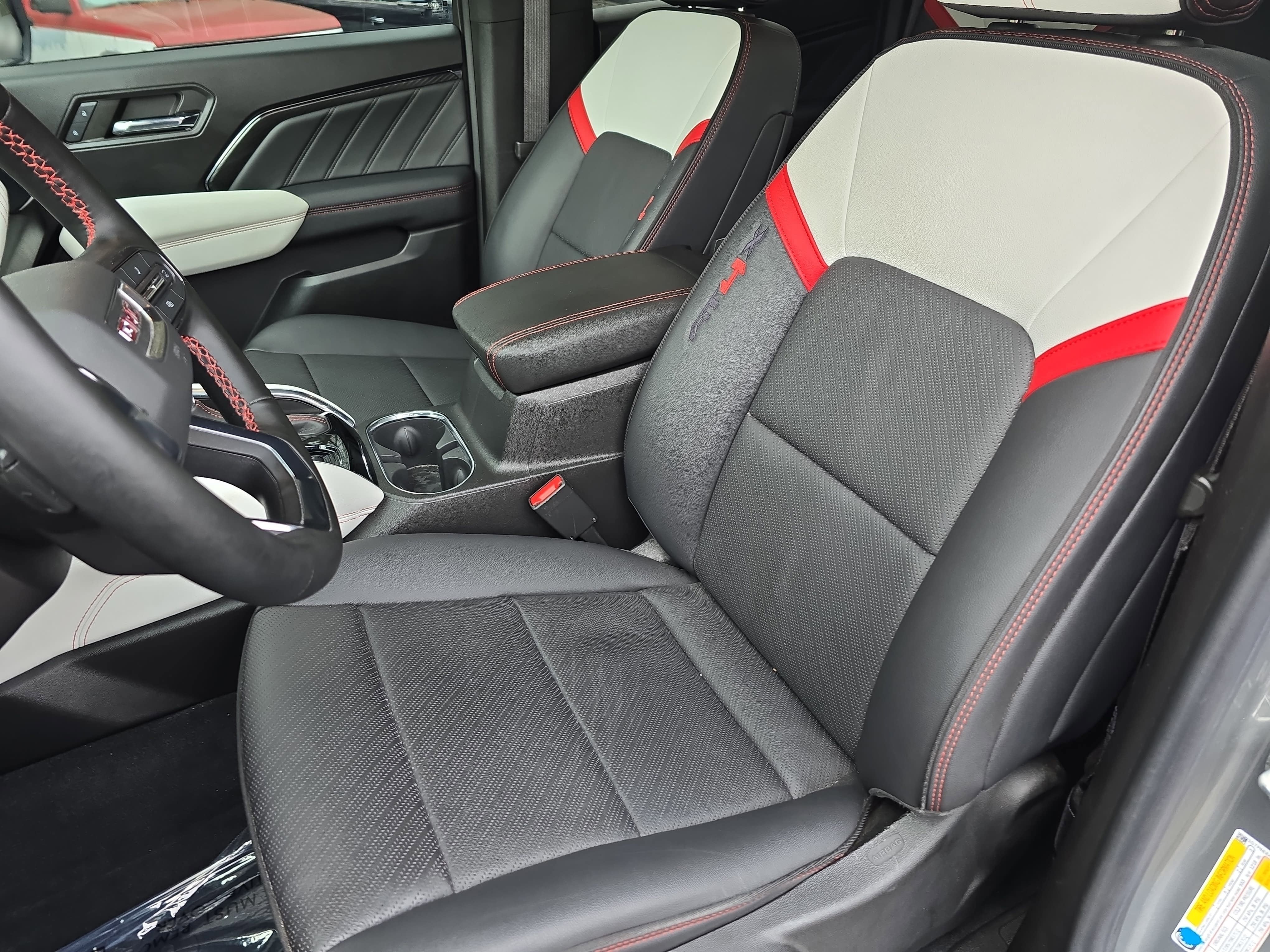 2024 GMC Canyon 4WD AT4X