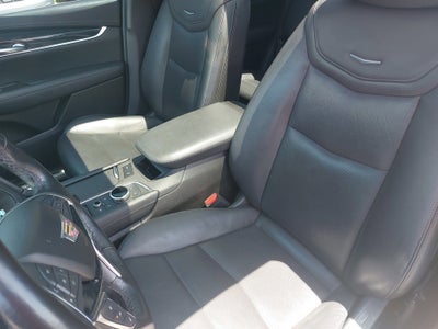 2023 Cadillac XT5 FWD Premium Luxury