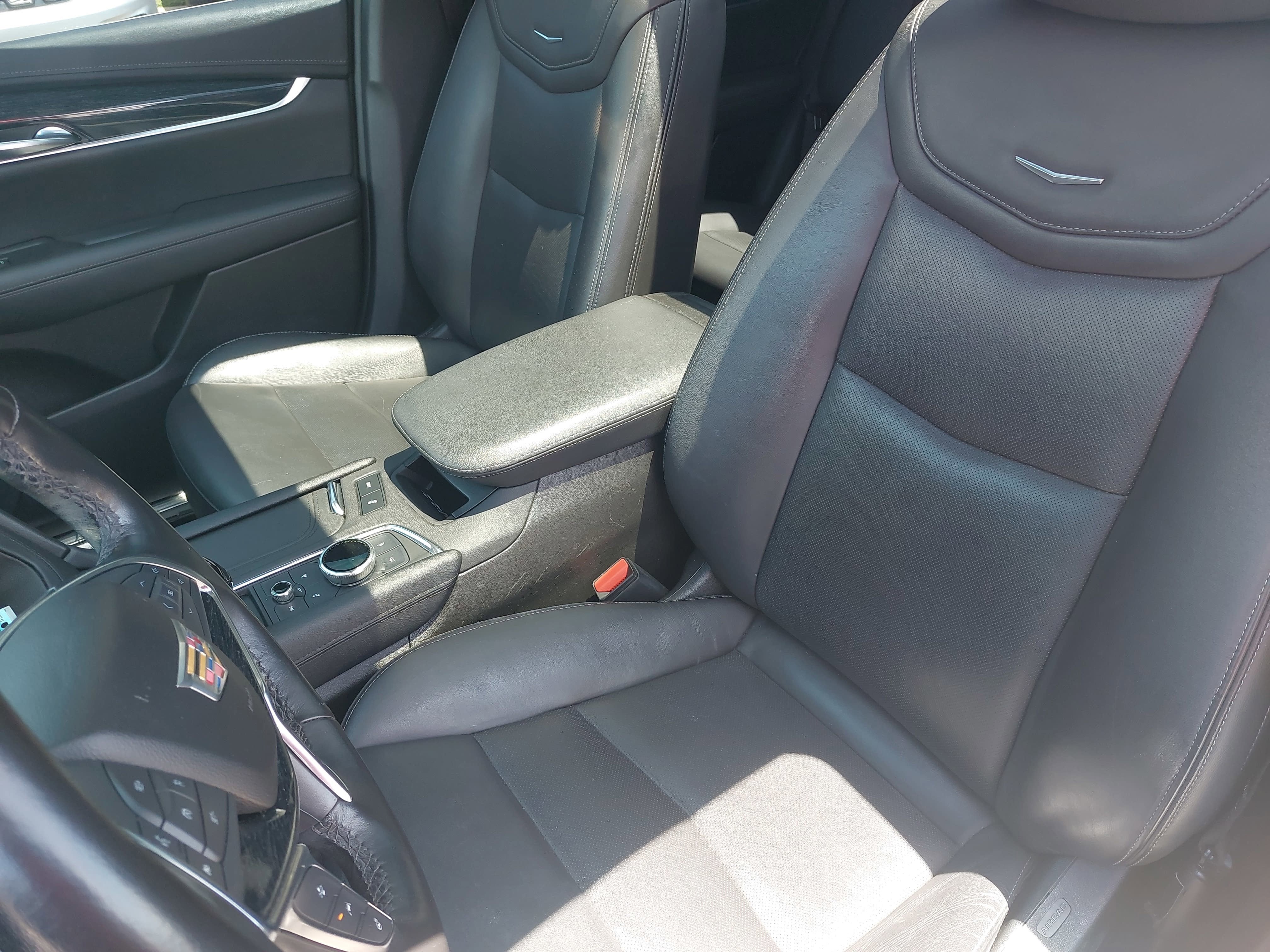 2023 Cadillac XT5 FWD Premium Luxury
