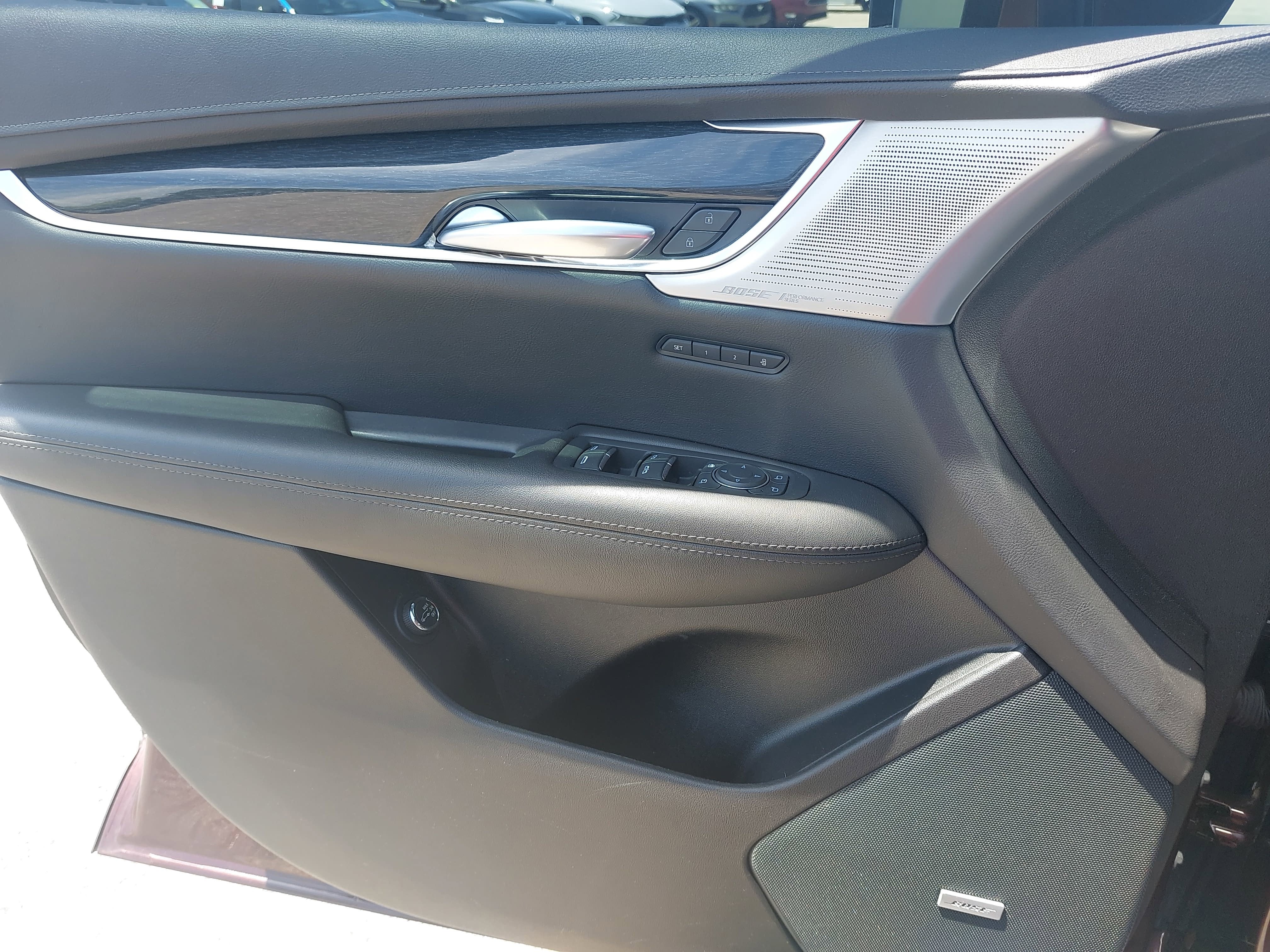 2023 Cadillac XT5 FWD Premium Luxury