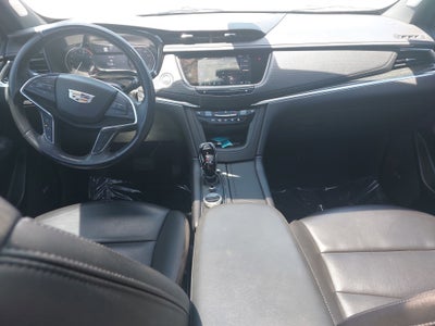 2023 Cadillac XT5 FWD Premium Luxury