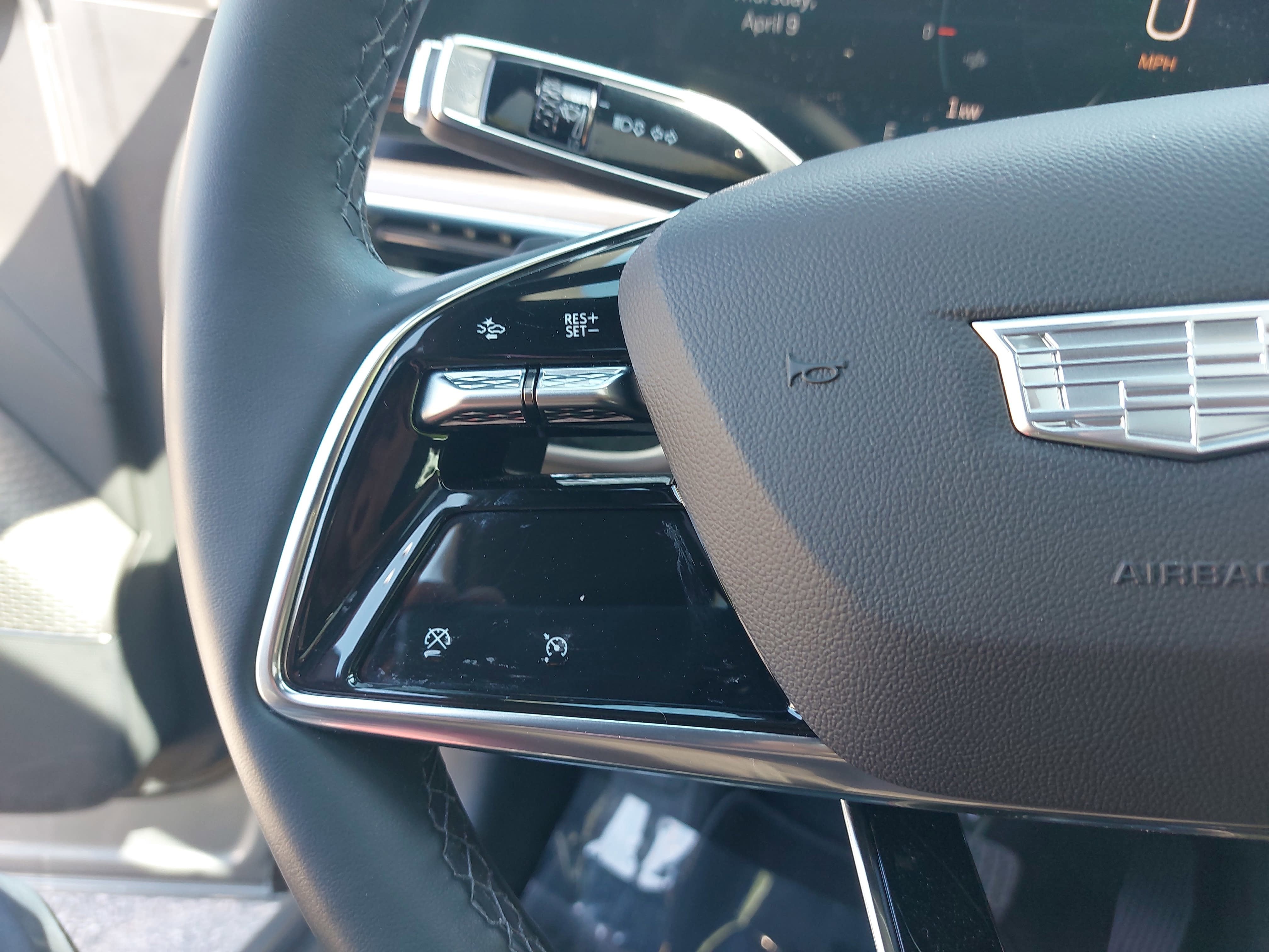 2024 Cadillac LYRIQ Tech