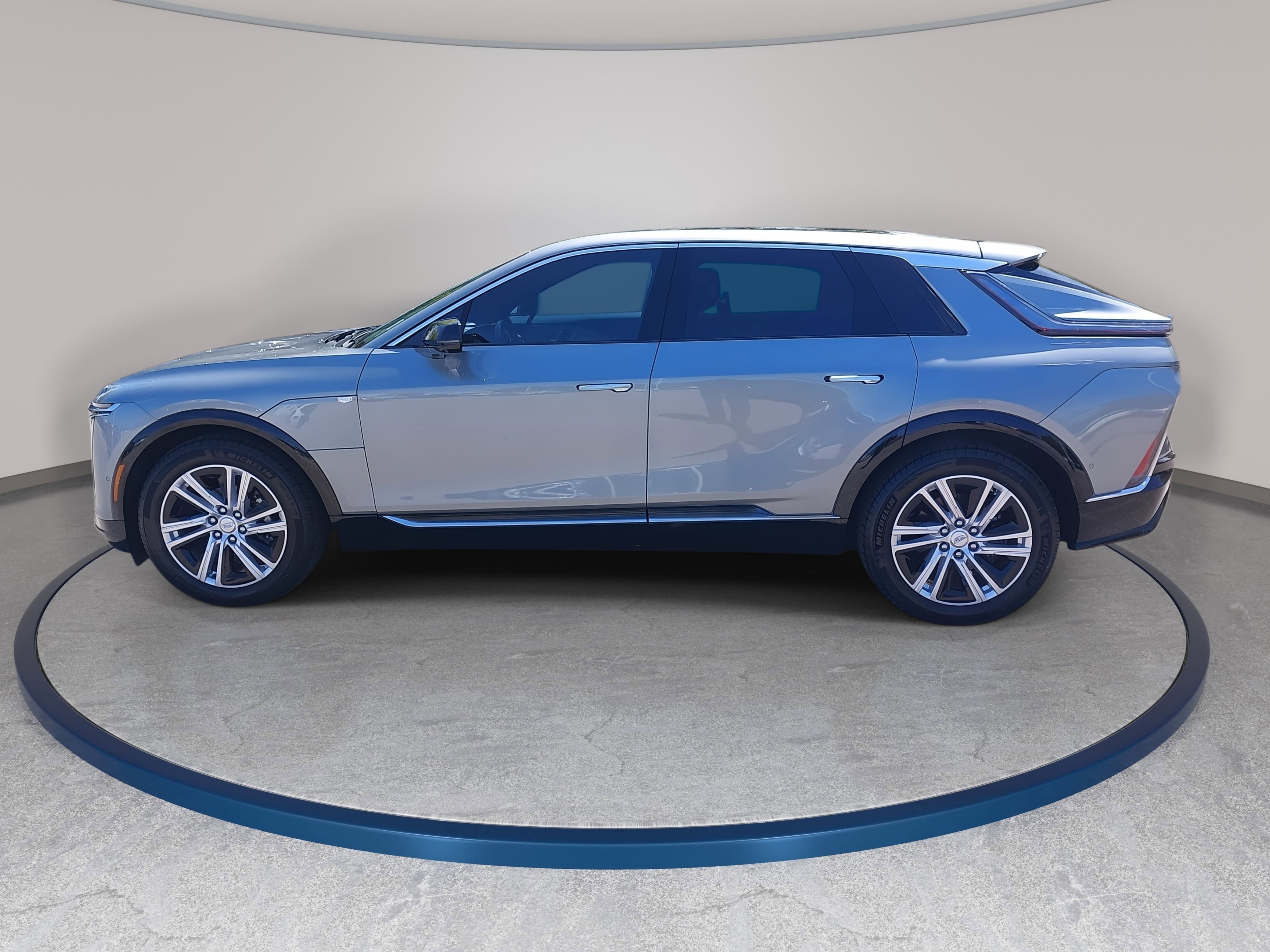 2024 Cadillac LYRIQ Tech