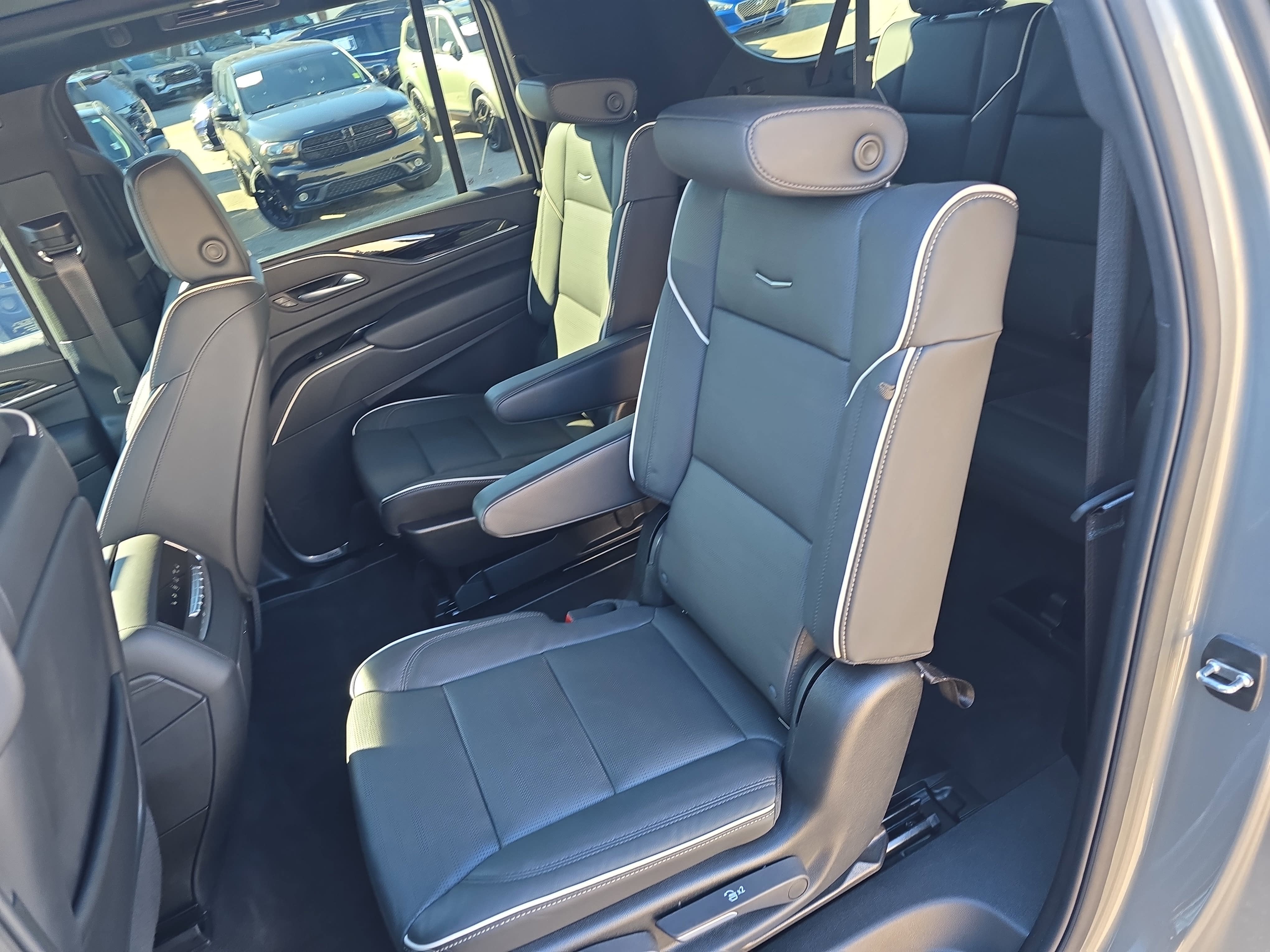 2024 Cadillac Escalade ESV 4WD Sport