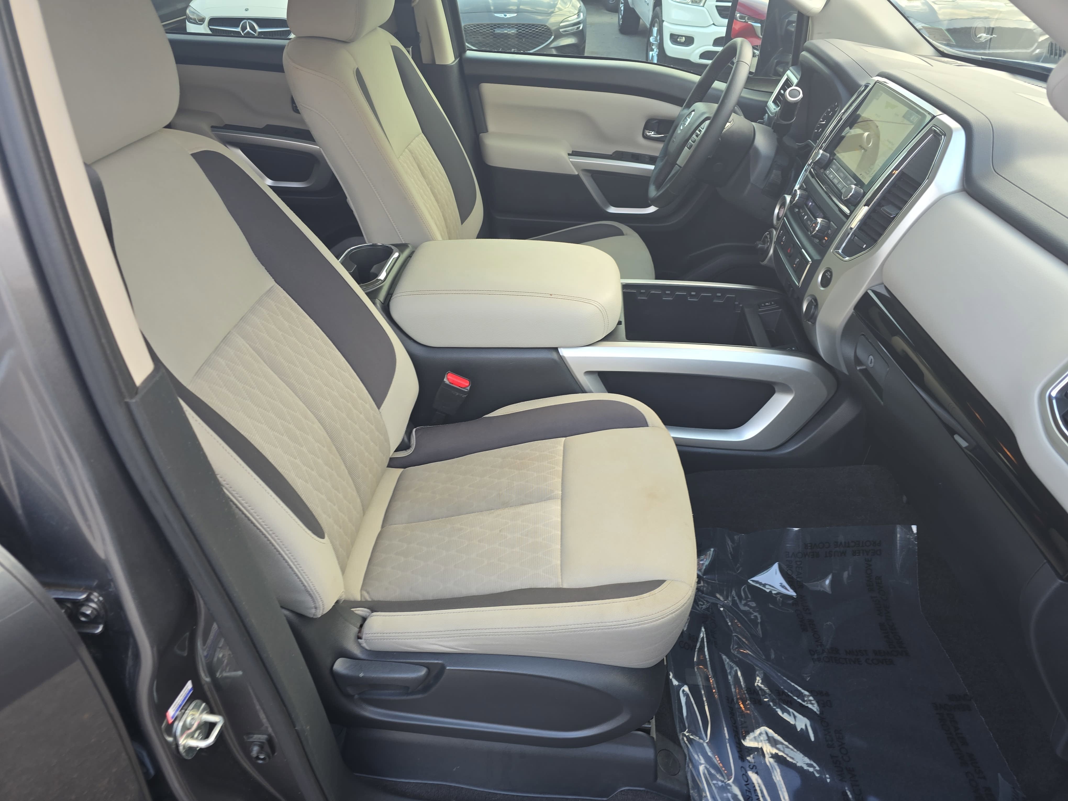 2021 Nissan Titan SV