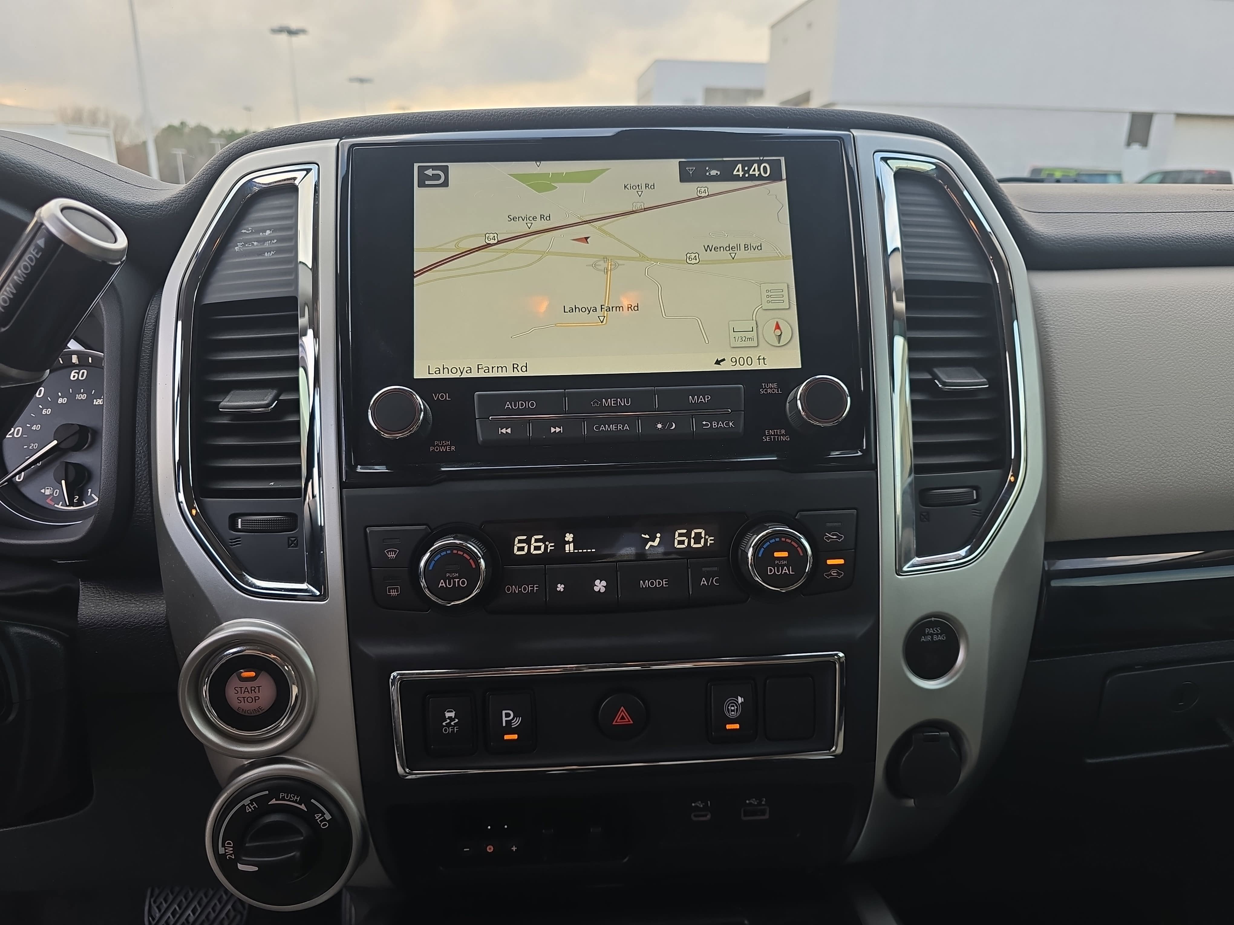 2021 Nissan Titan SV