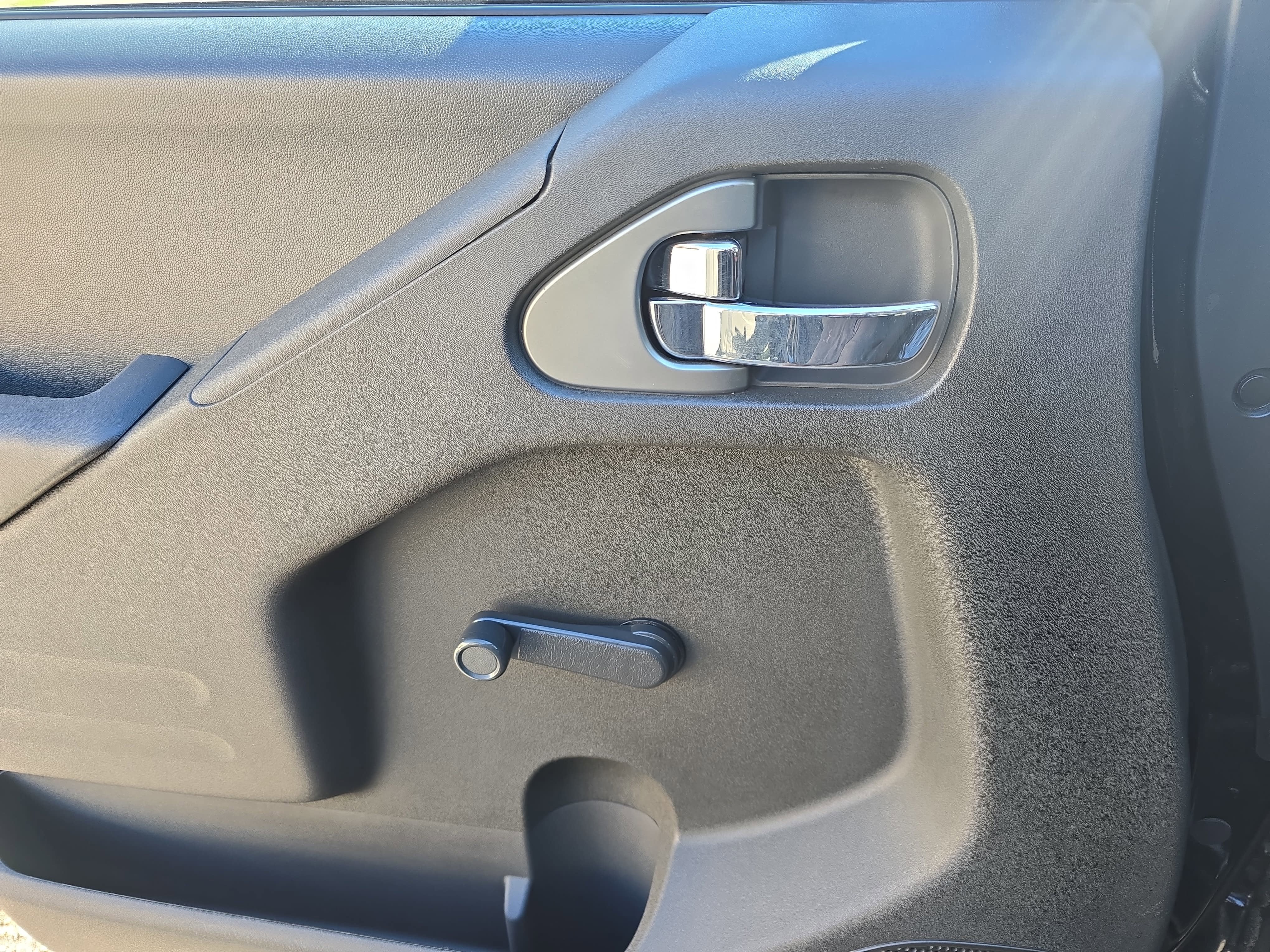 2015 Nissan Frontier S