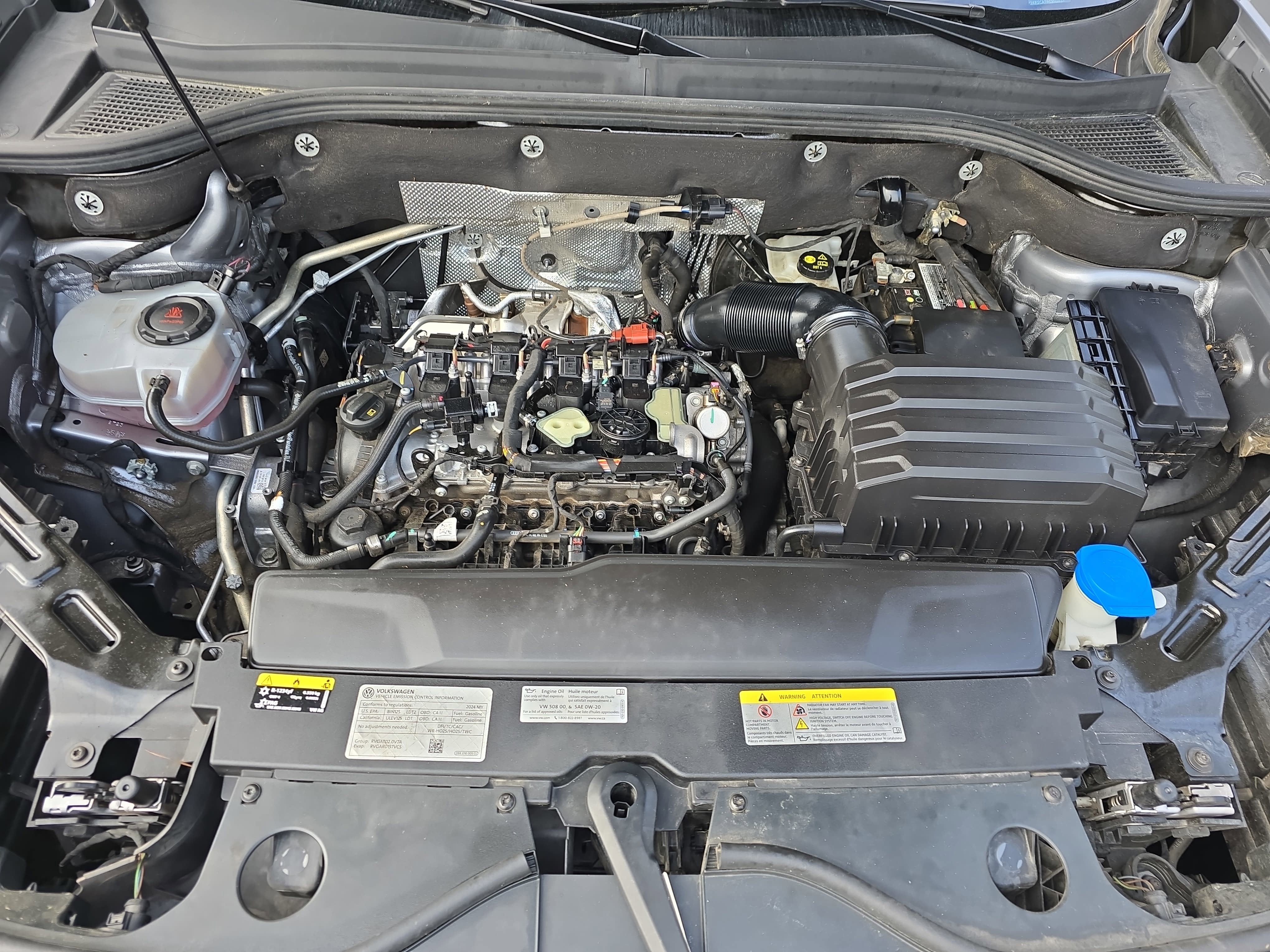 2024 Volkswagen Atlas Cross Sport 2.0T SE w/Technology