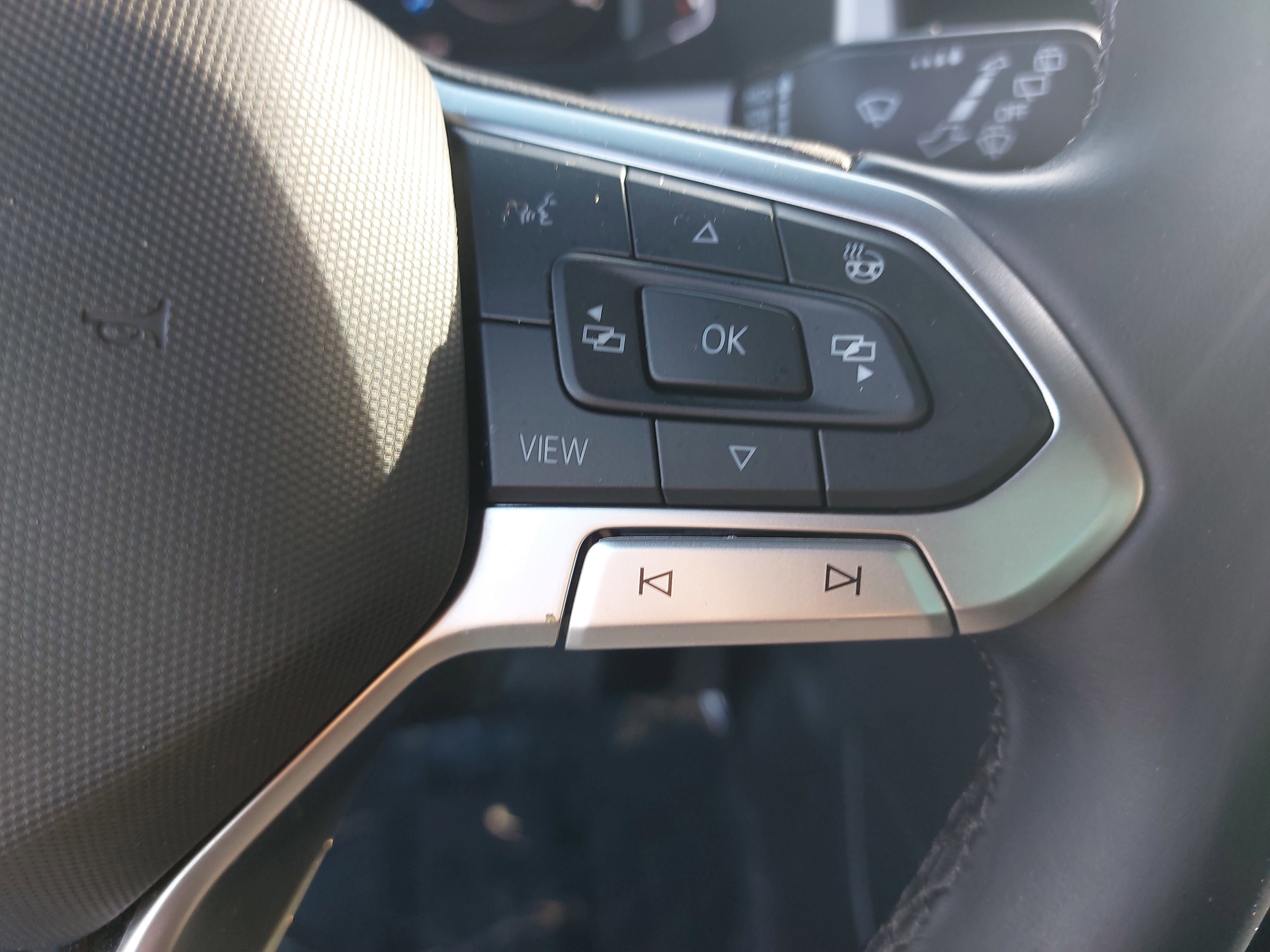 2020 Volkswagen Atlas Cross Sport 3.6L V6 SEL