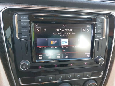 2019 Volkswagen Passat 2.0T SE R-Line