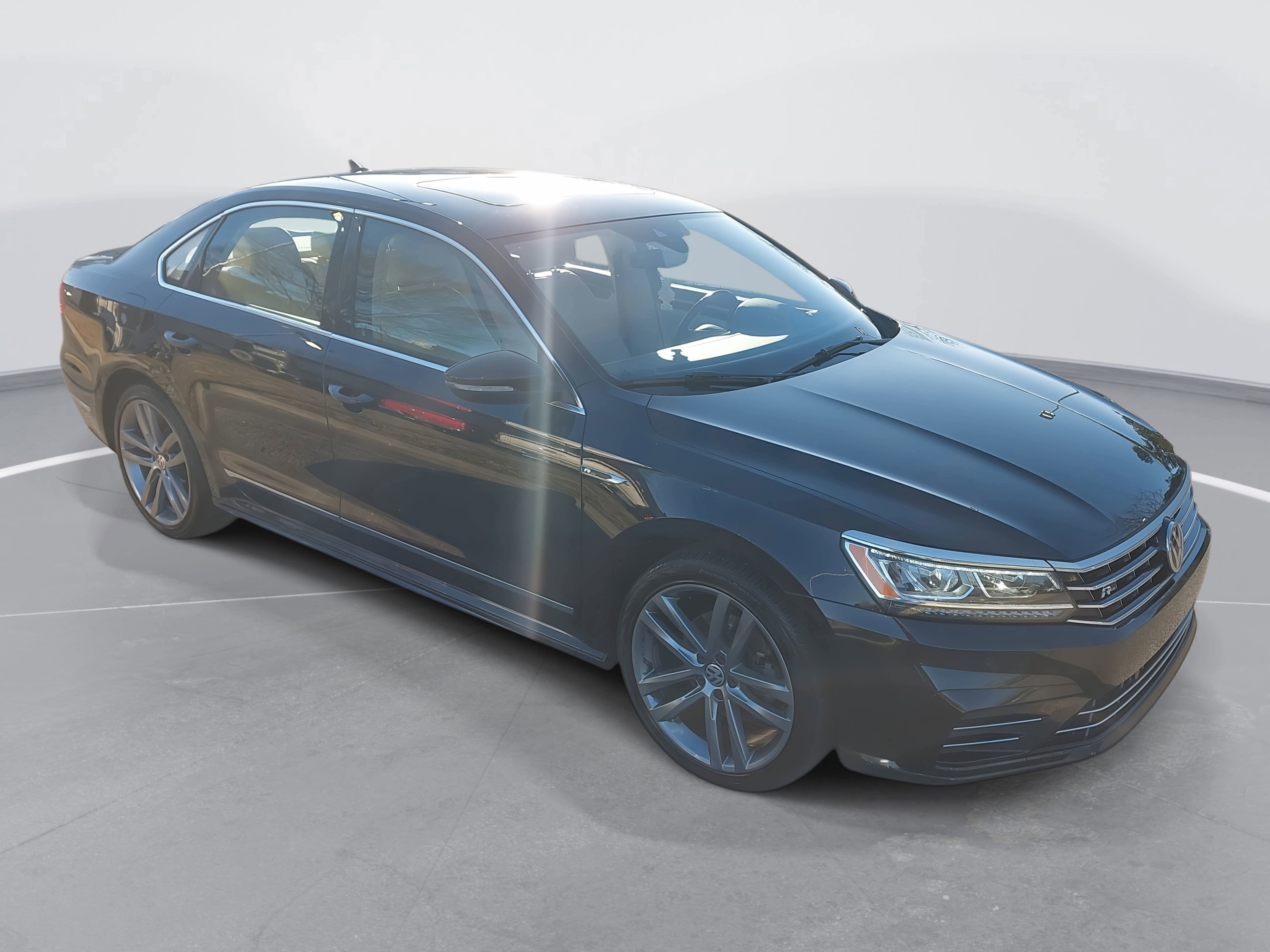 2019 Volkswagen Passat 2.0T SE R-Line