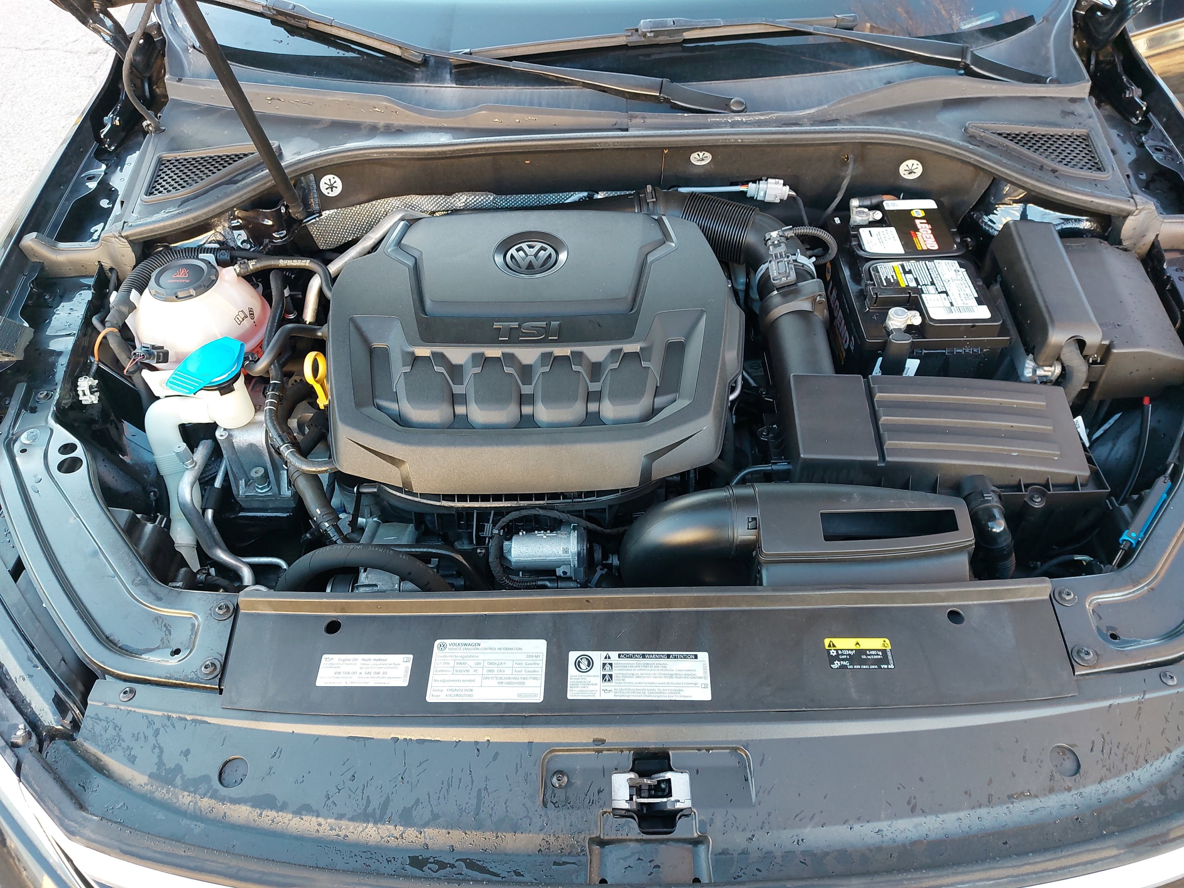 2019 Volkswagen Passat 2.0T SE R-Line