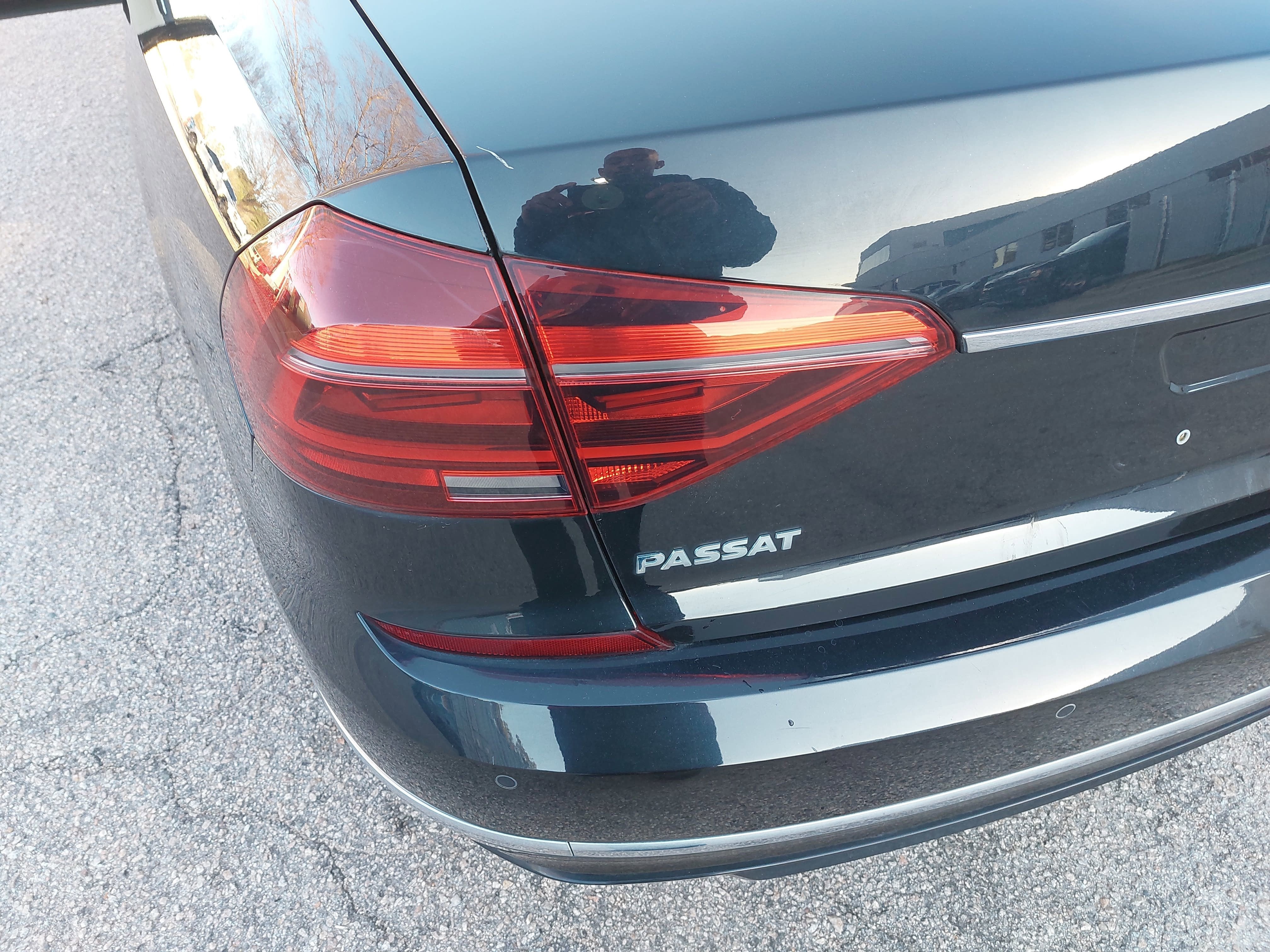 2019 Volkswagen Passat 2.0T SE R-Line