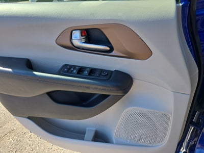 2019 Chrysler Pacifica Touring Plus