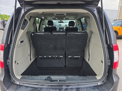 2016 Chrysler Town & Country Limited Platinum