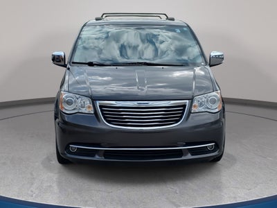 2016 Chrysler Town & Country Limited Platinum