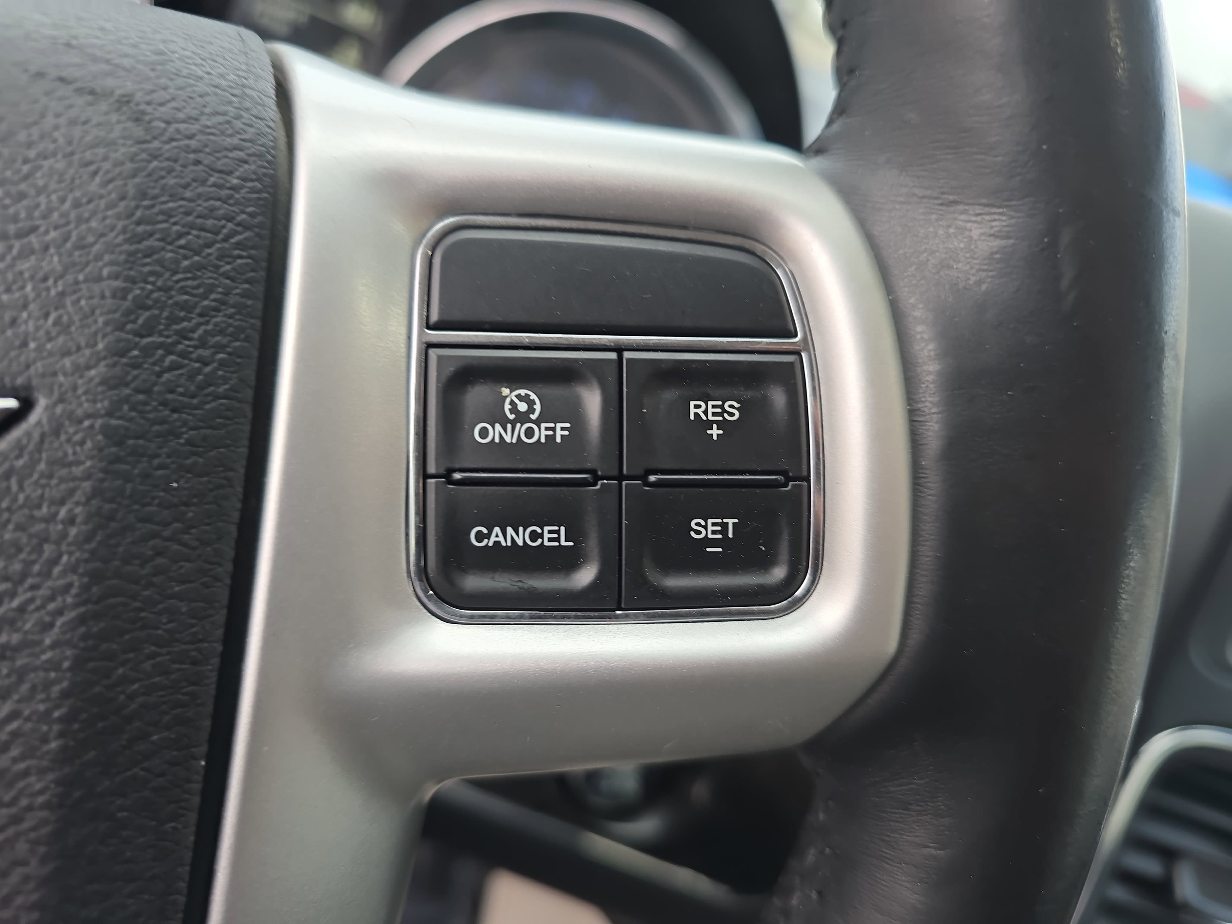 2016 Chrysler Town & Country Limited Platinum