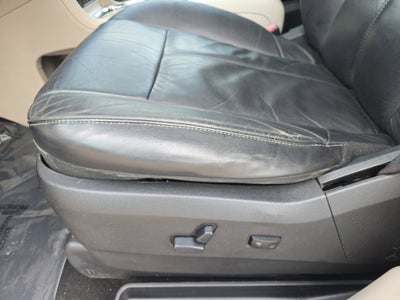 2016 Chrysler Town & Country Limited Platinum