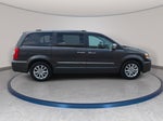 2016 Chrysler Town & Country Limited Platinum