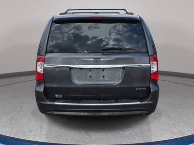 2016 Chrysler Town & Country Limited Platinum