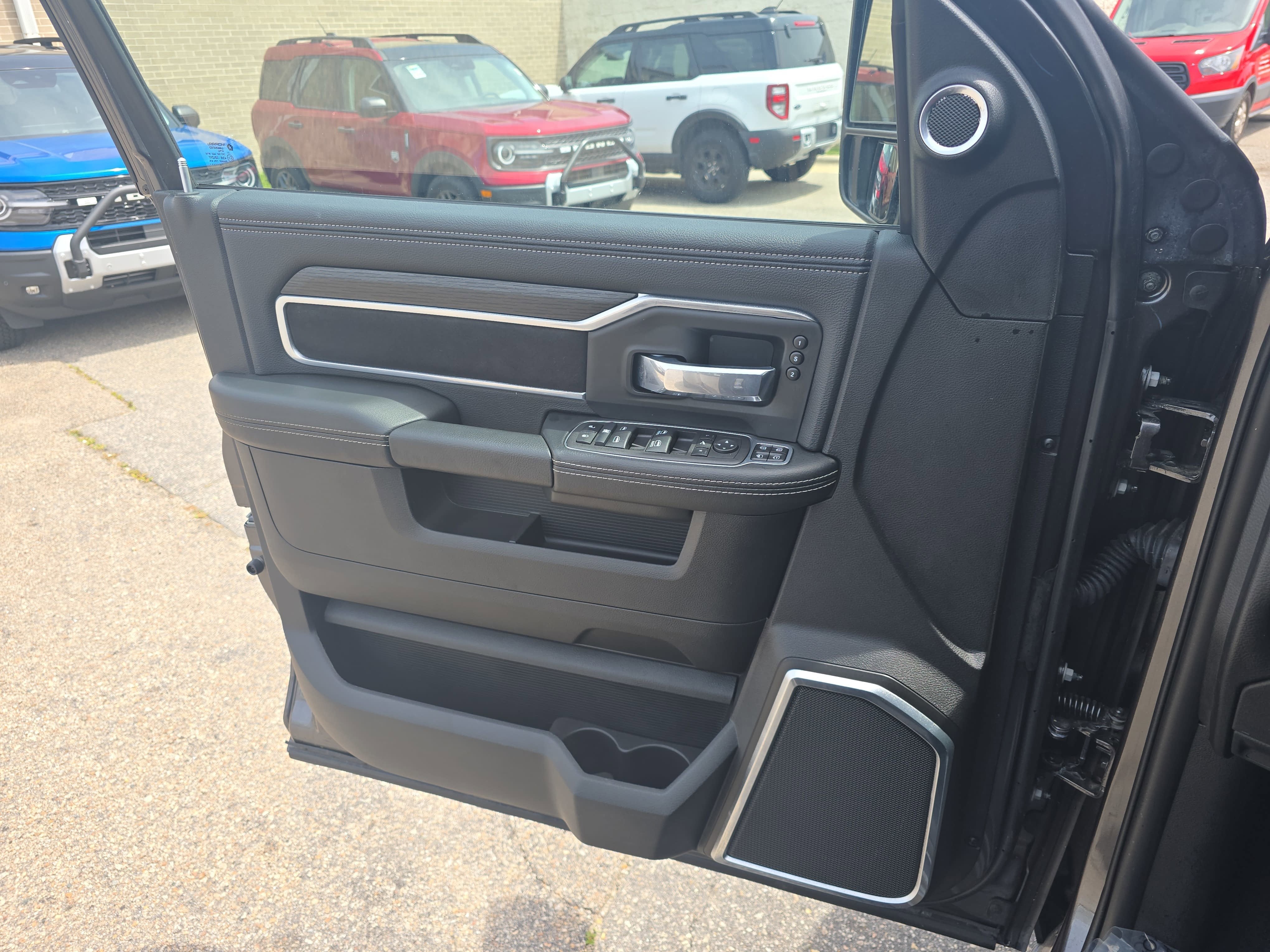 2024 RAM 3500 Laramie