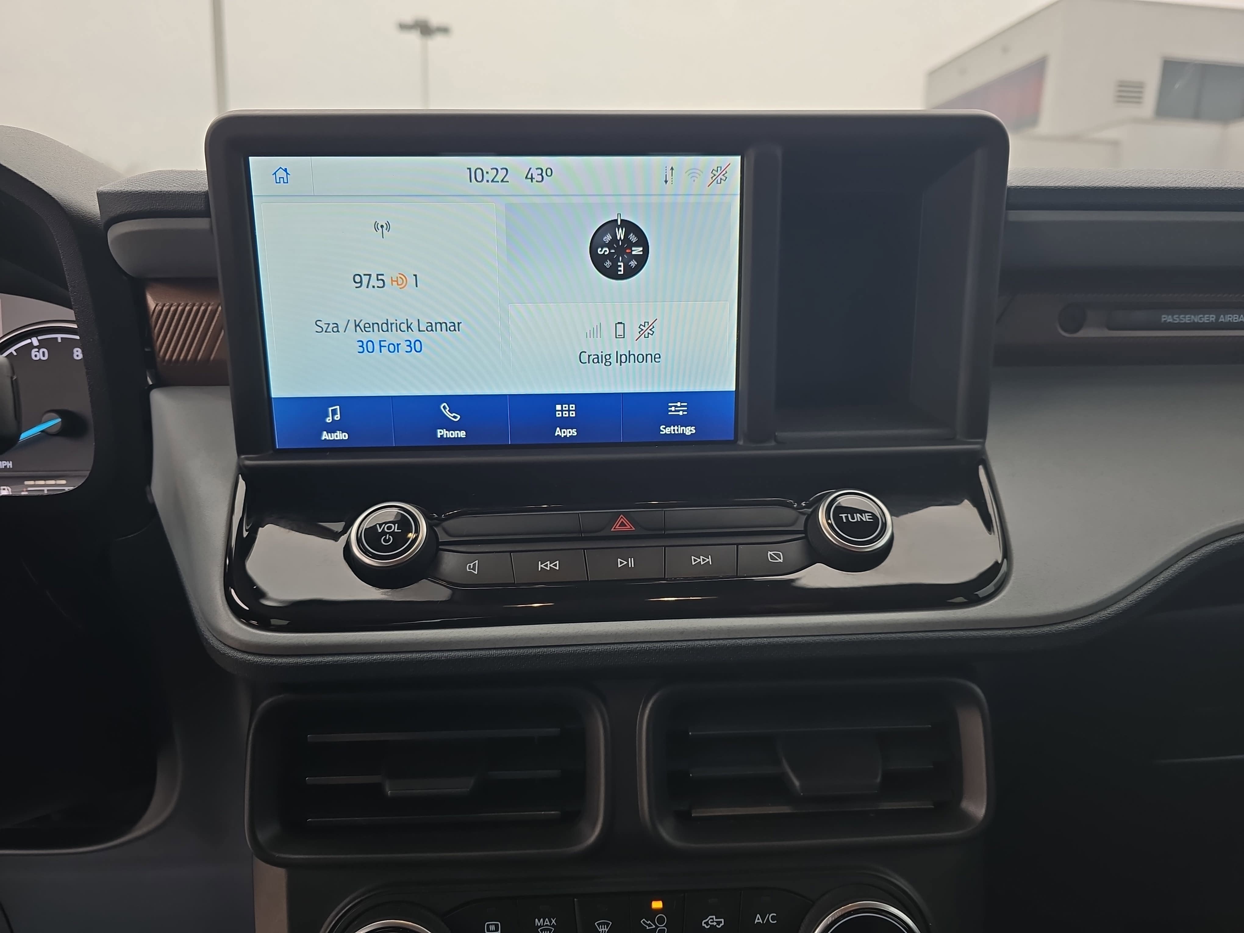 2022 Ford Maverick XL