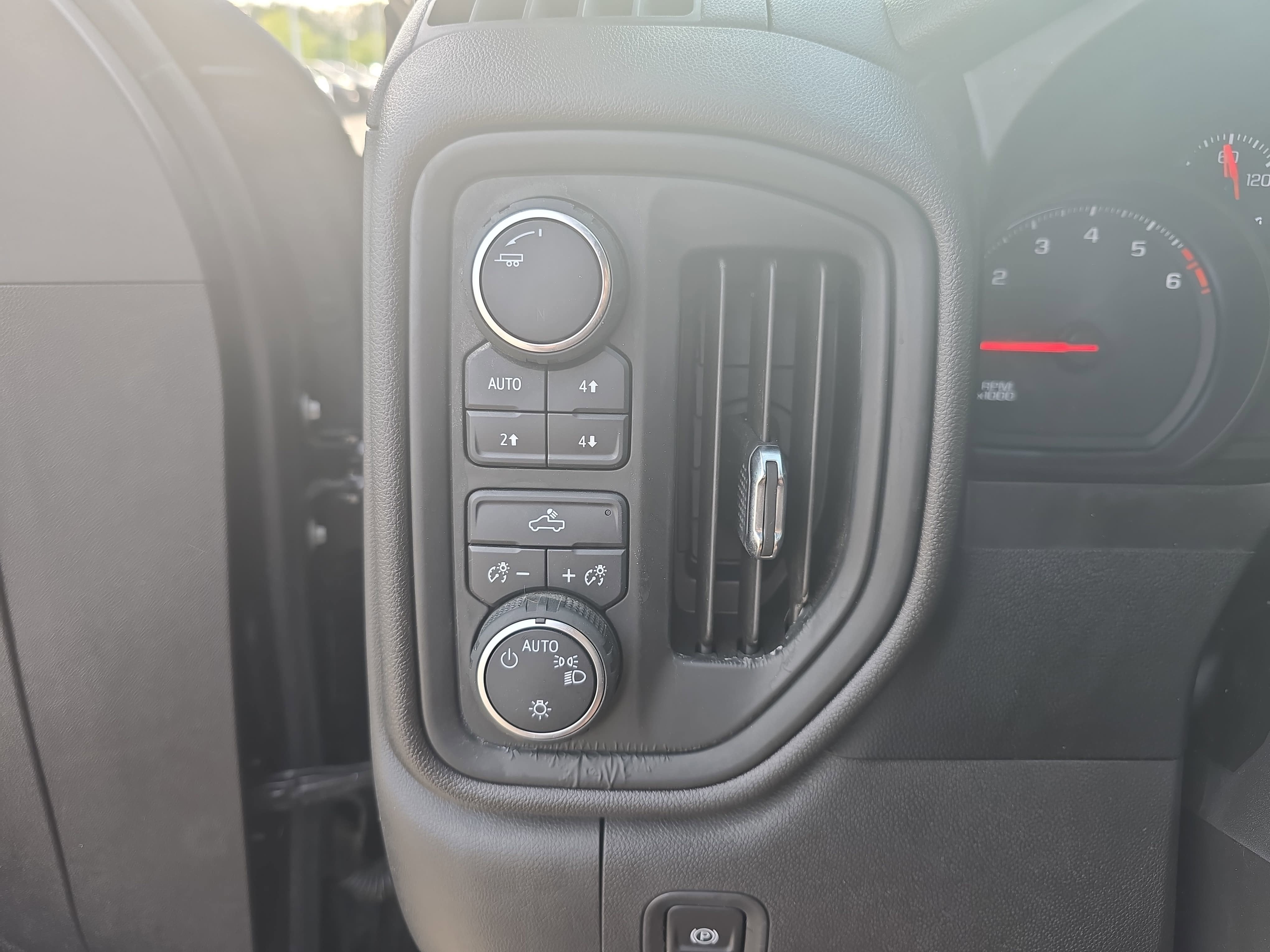 2020 Chevrolet Silverado 1500 Custom Trail Boss