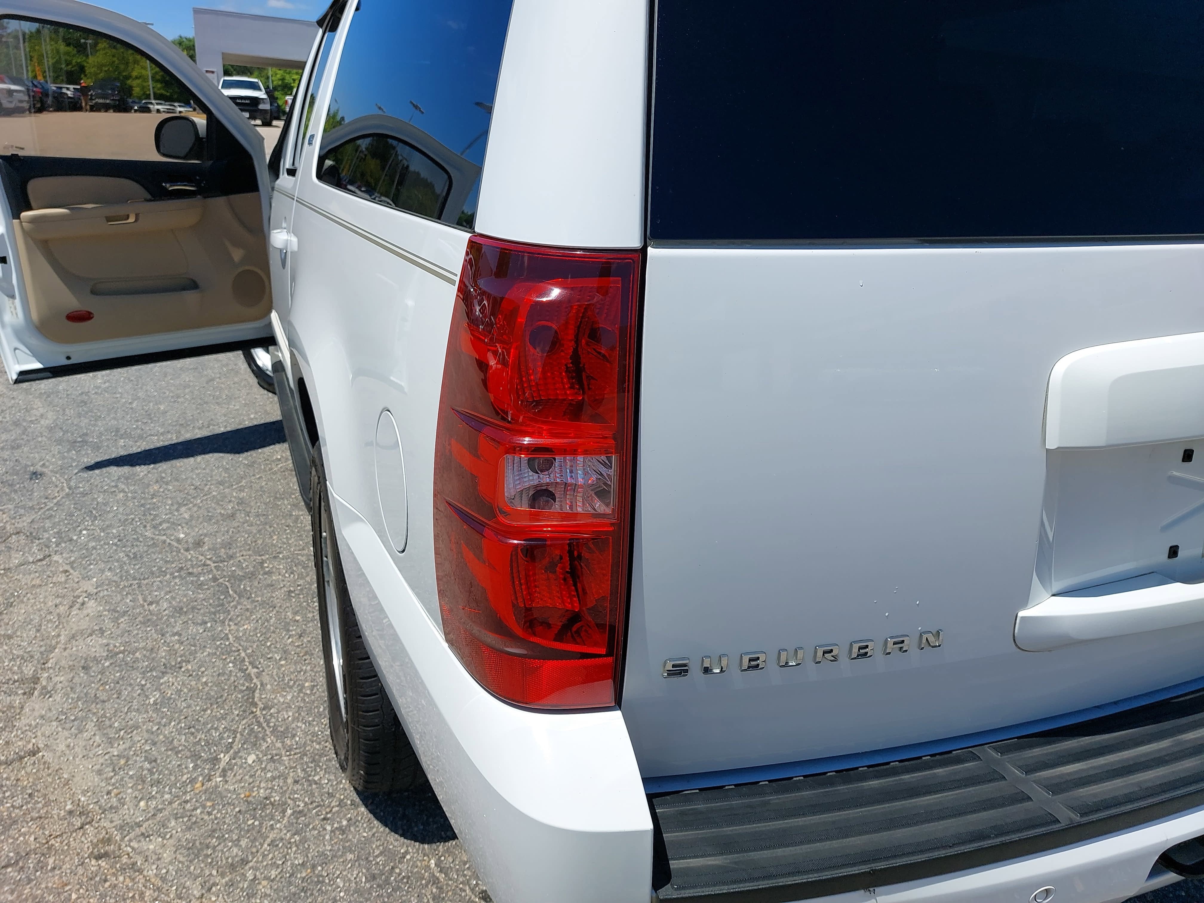 2007 Chevrolet Suburban LTZ
