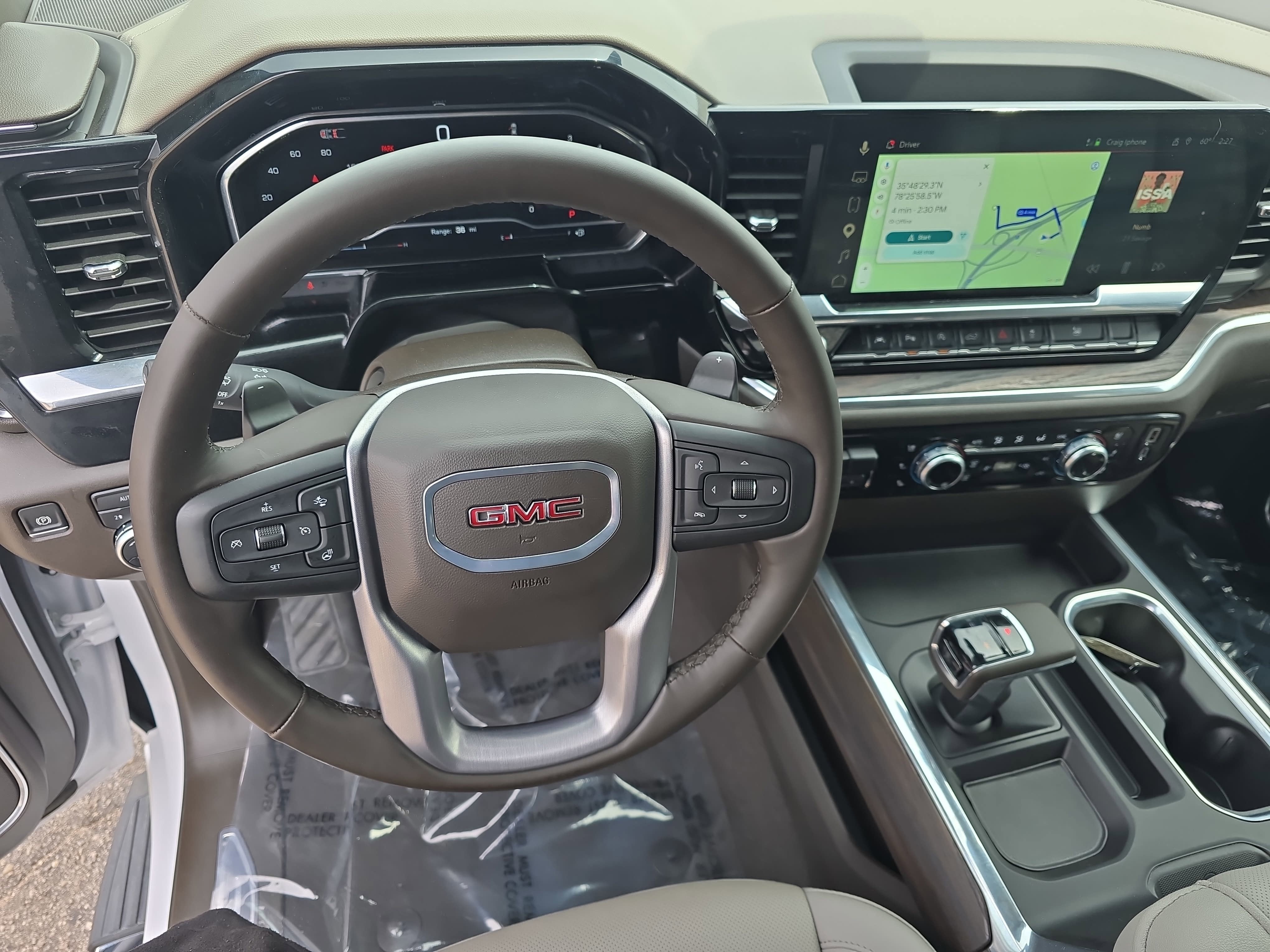 2025 GMC Sierra 1500 SLT