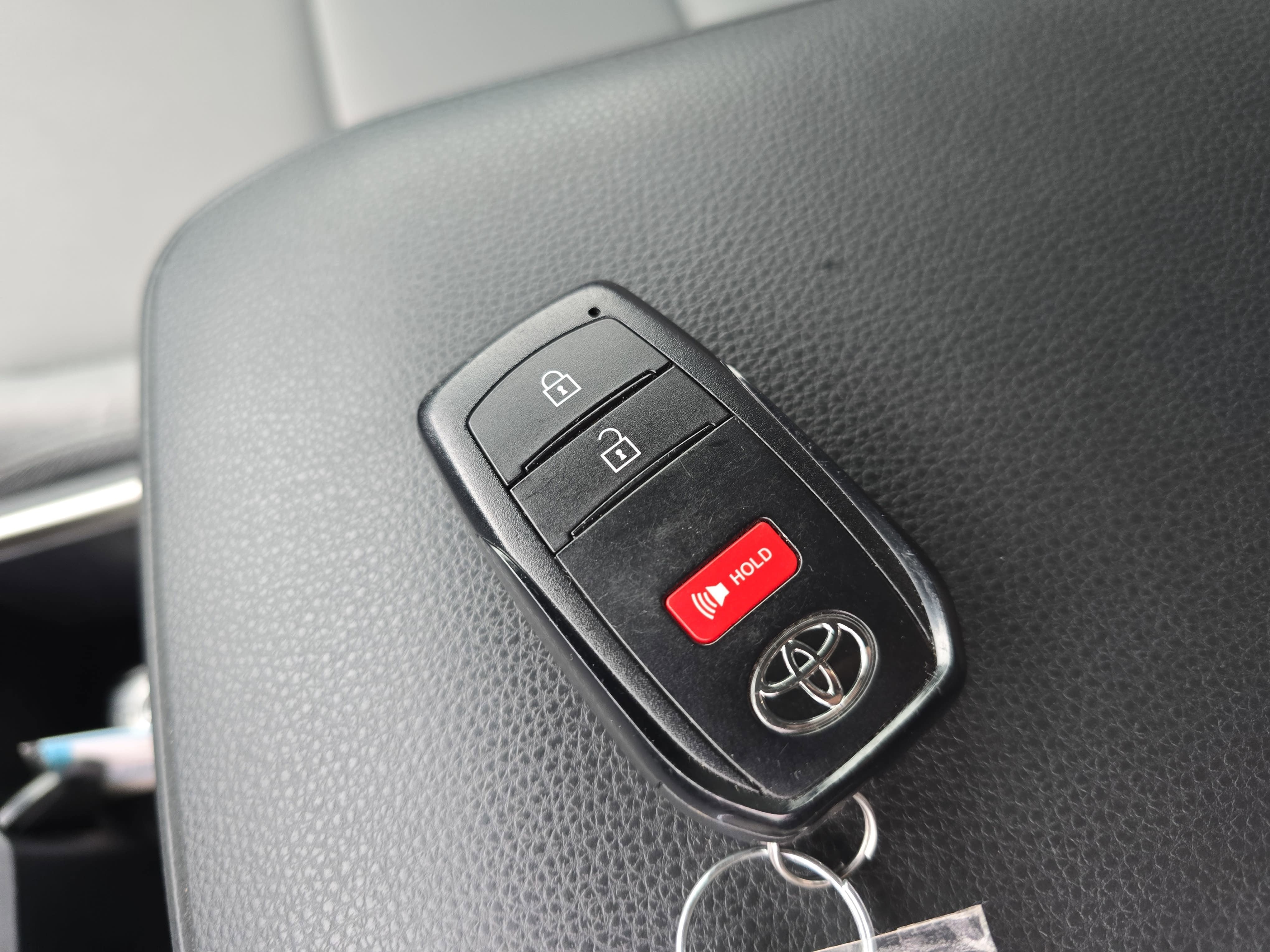 2025 Toyota Tacoma 4WD SR