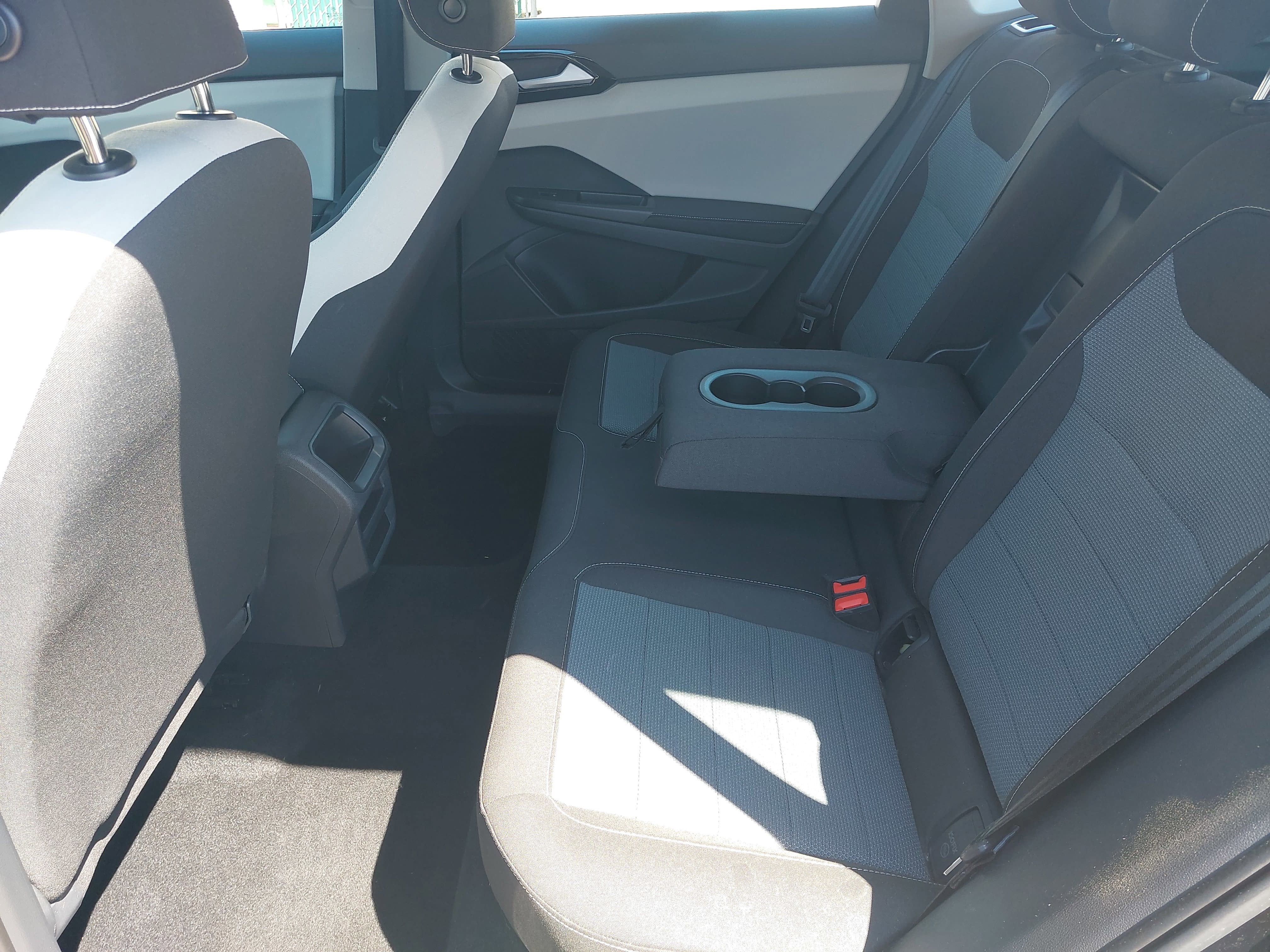 2025 Volkswagen Taos S