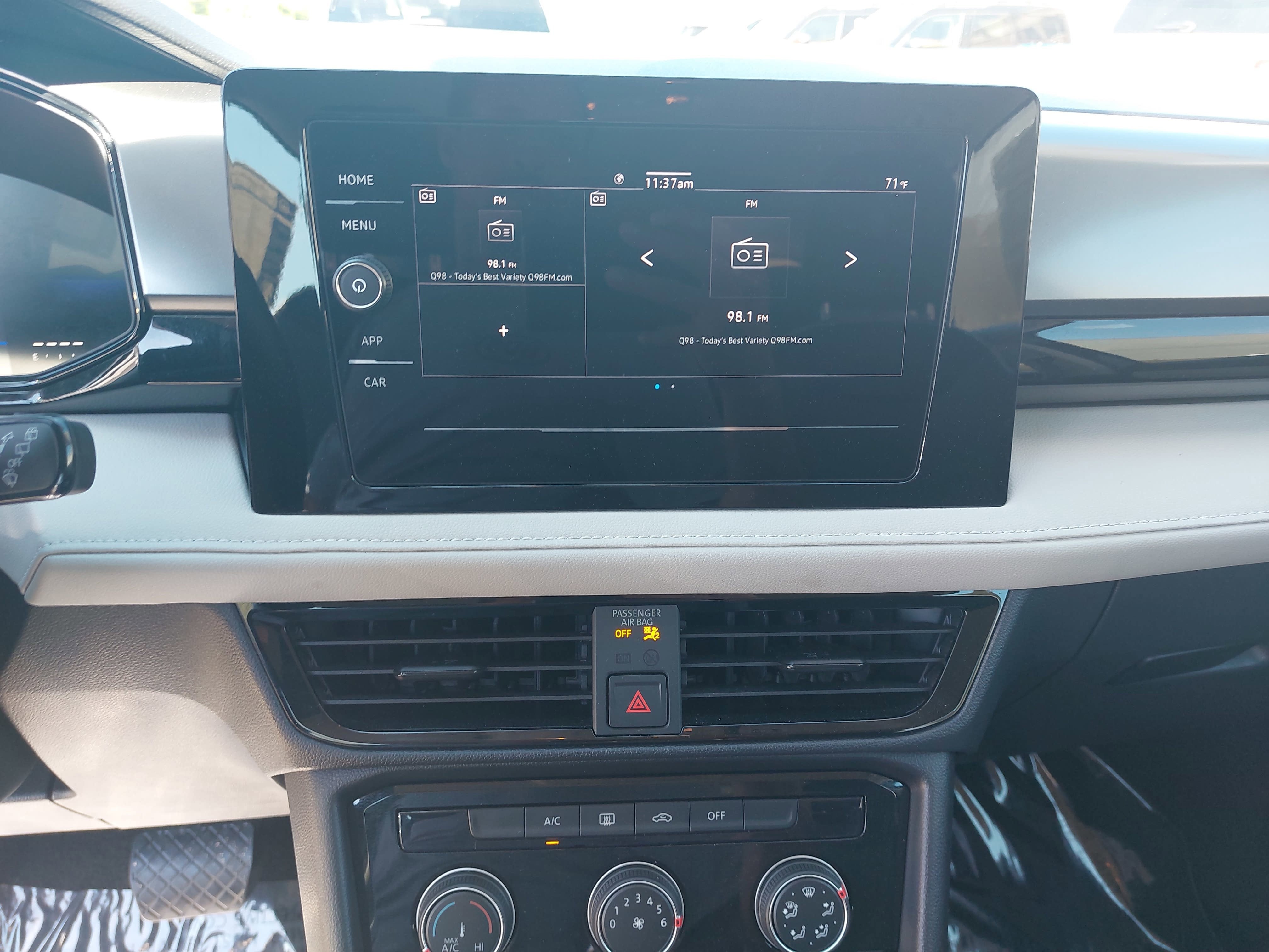 2025 Volkswagen Taos S