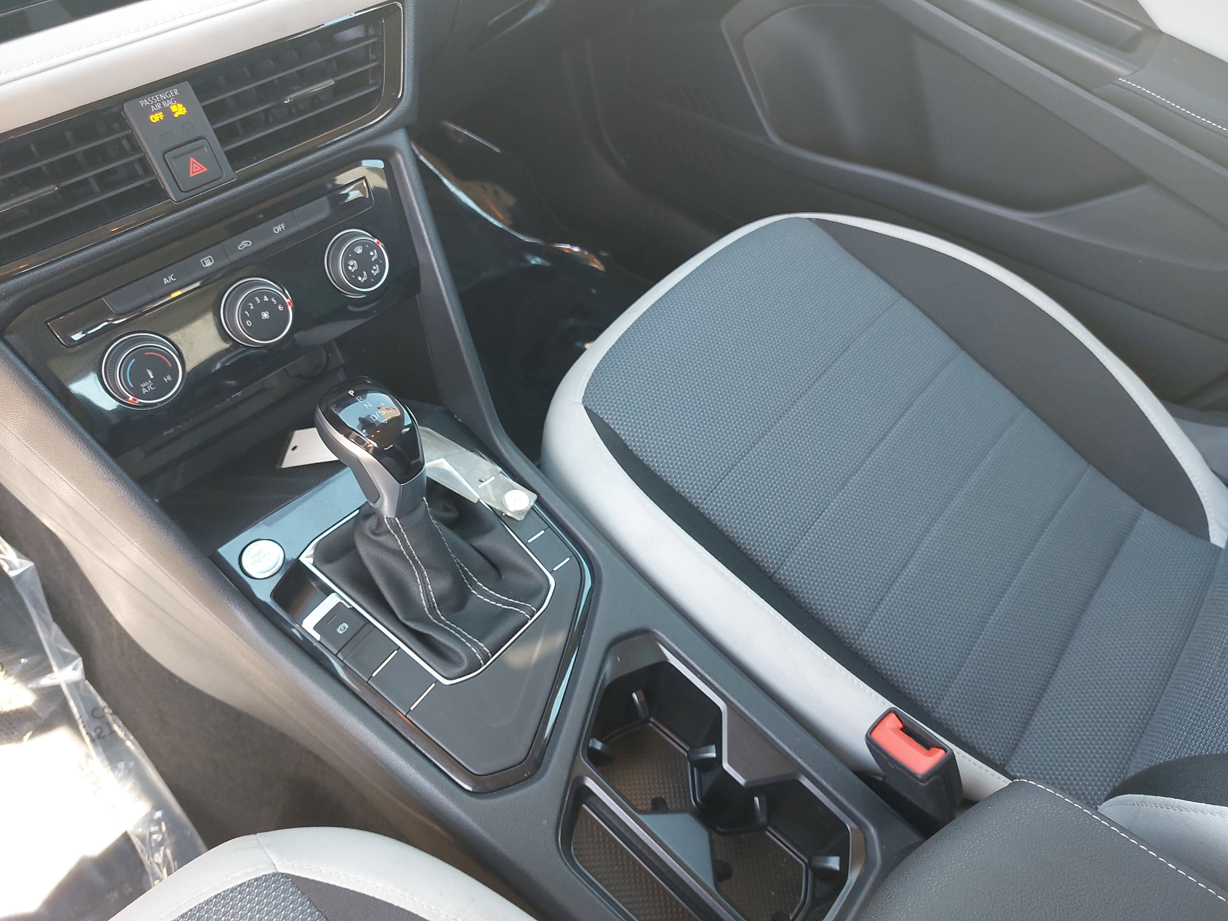 2025 Volkswagen Taos S