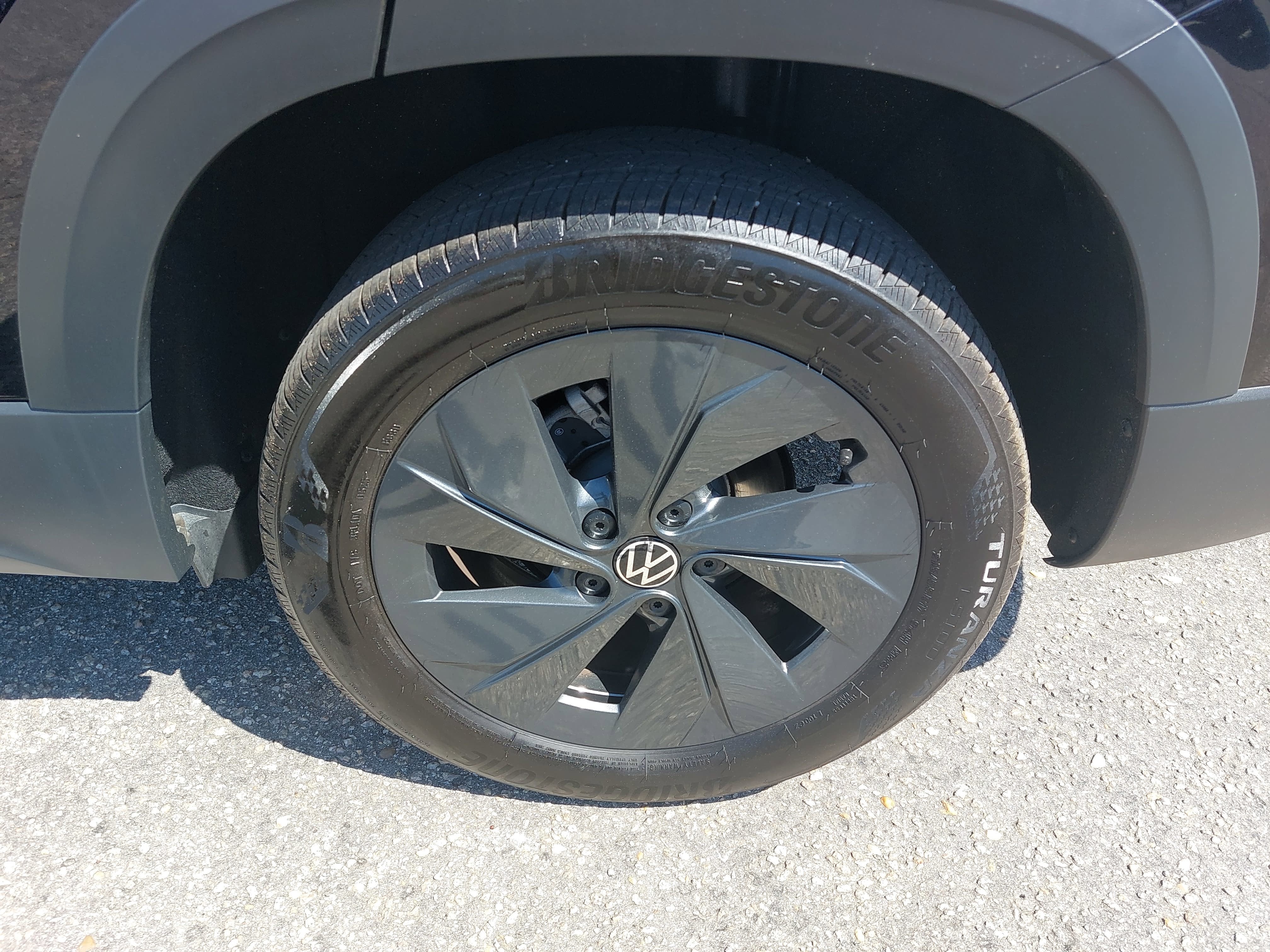 2025 Volkswagen Taos S