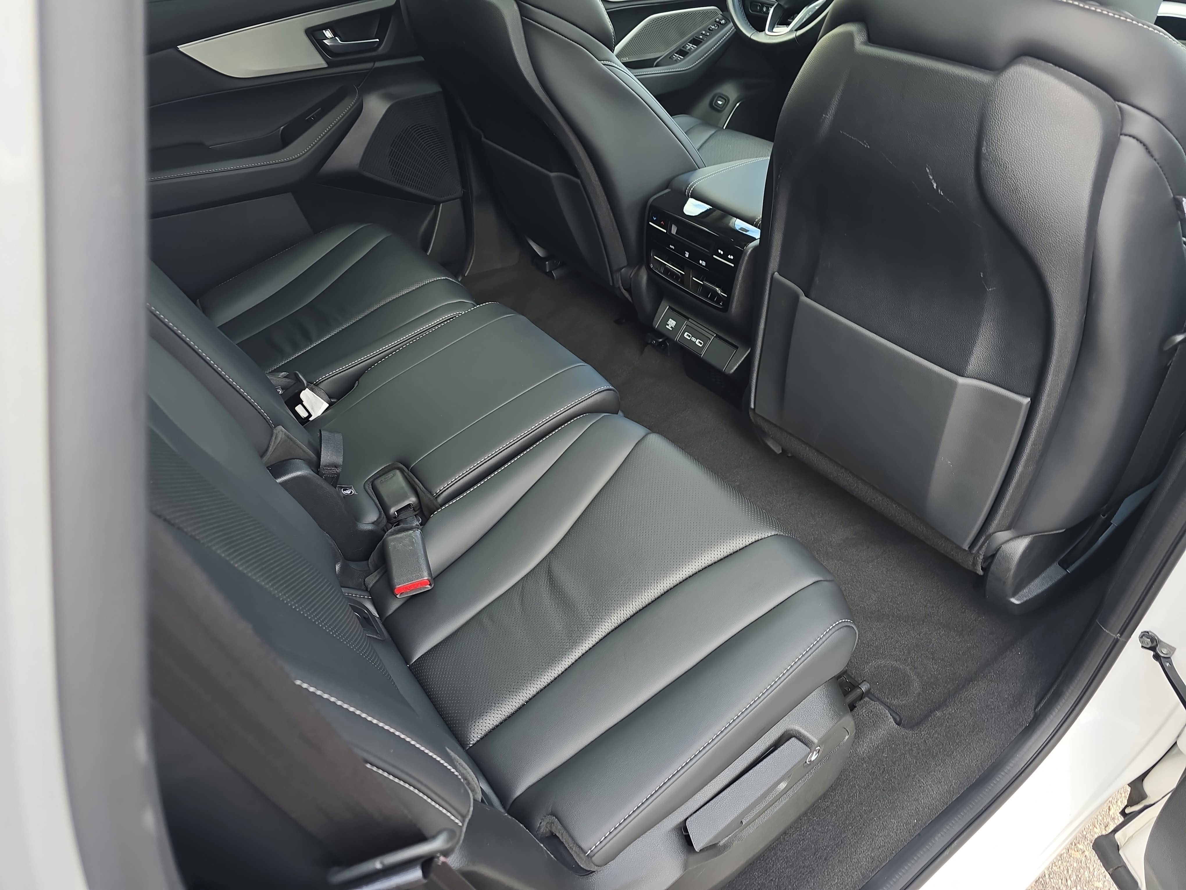 2023 Acura MDX w/Technology Package