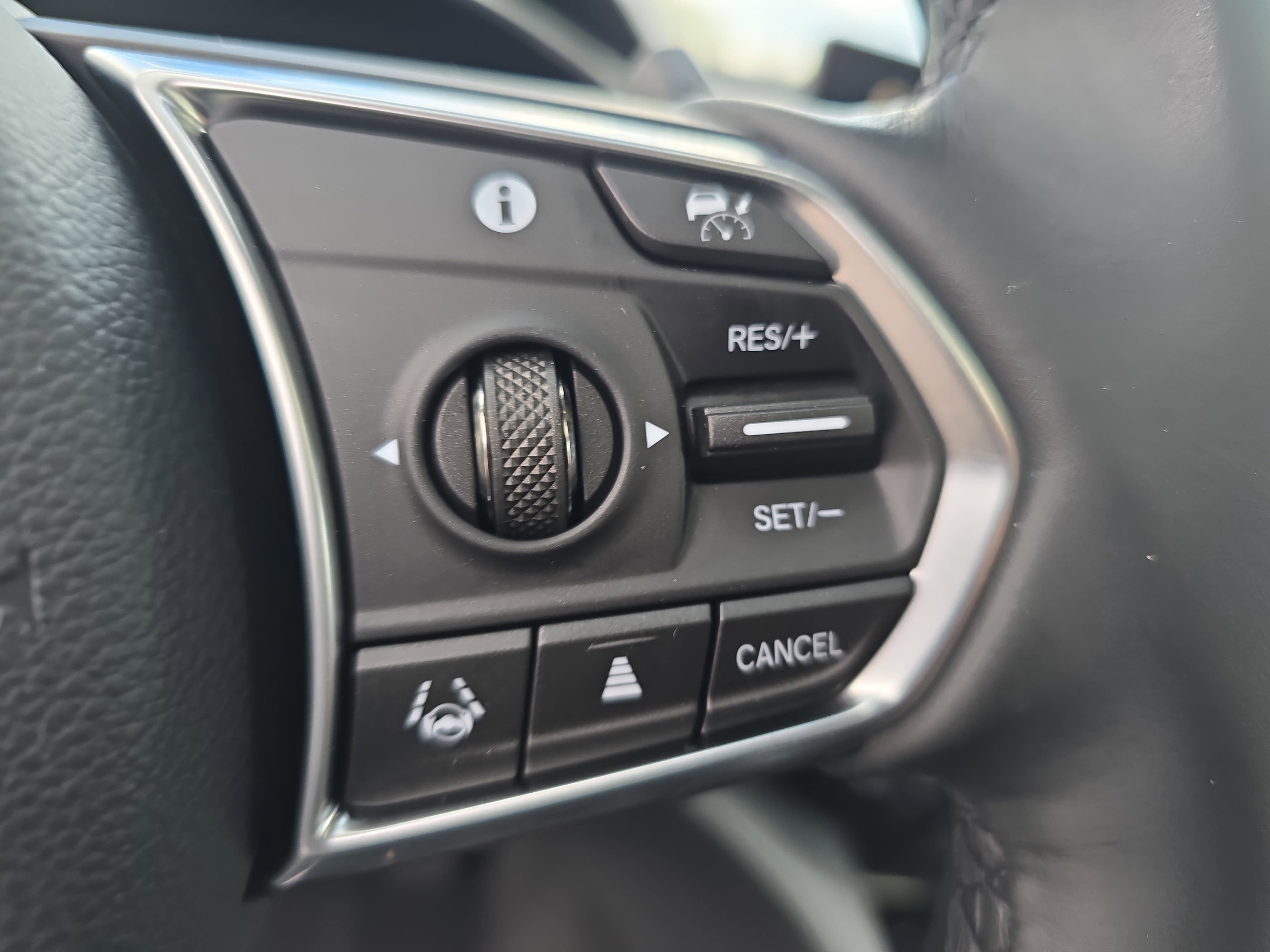 2023 Acura MDX w/Technology Package