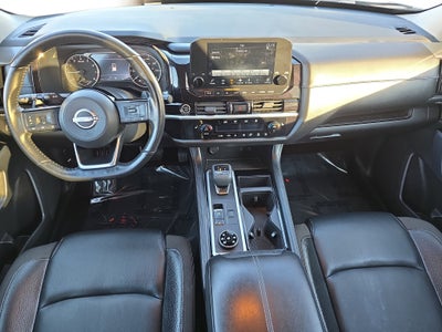 2022 Nissan Pathfinder SL