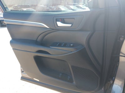 2018 Toyota Highlander SE