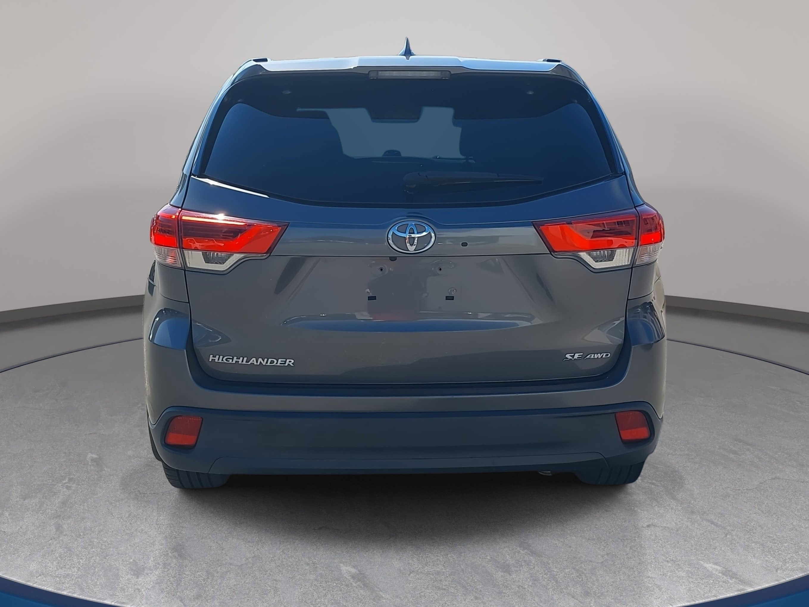 2018 Toyota Highlander SE