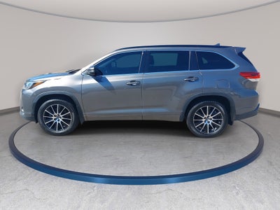2018 Toyota Highlander SE
