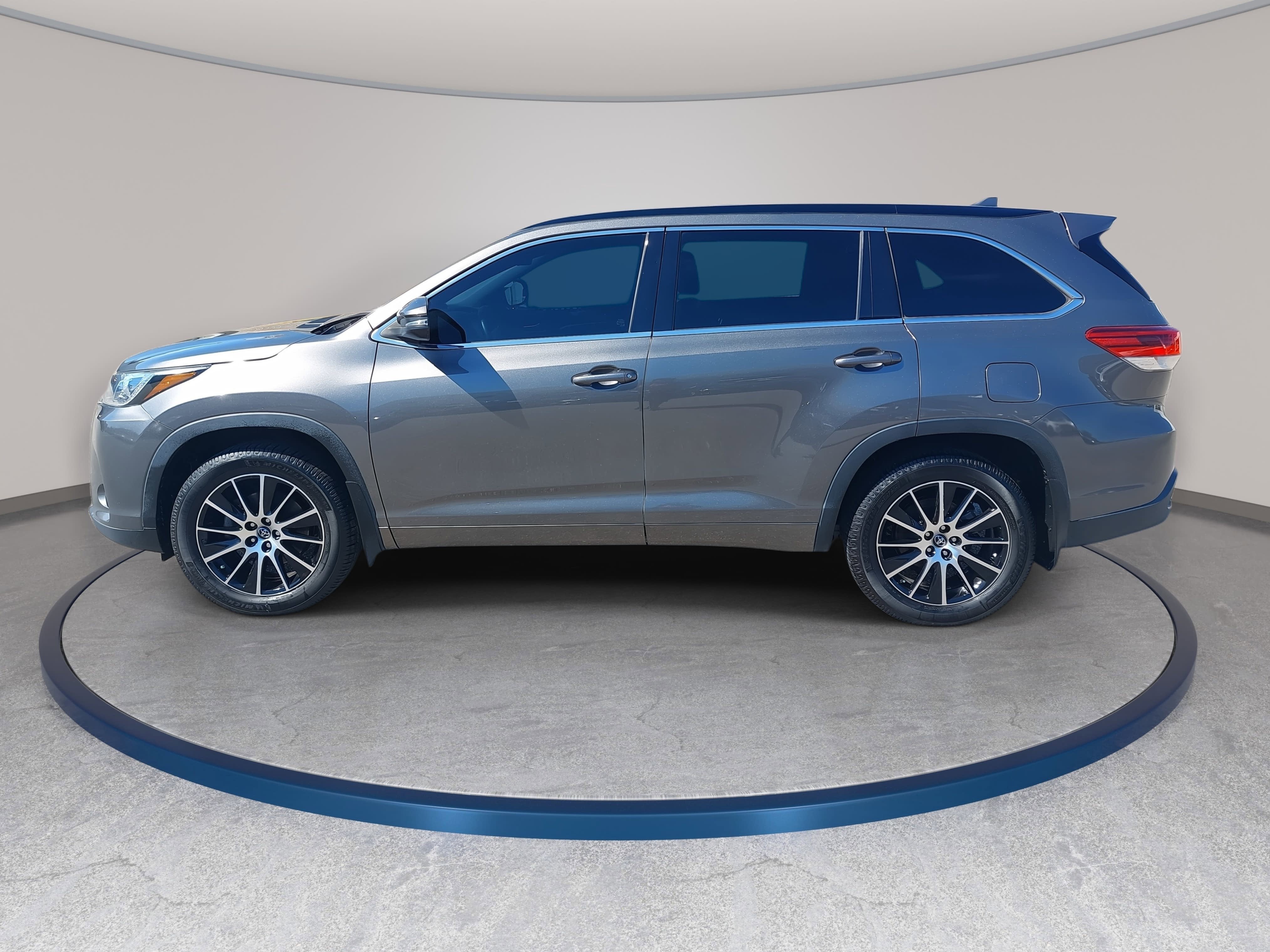 2018 Toyota Highlander SE