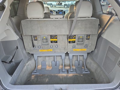 2011 Toyota Sienna XLE AAS